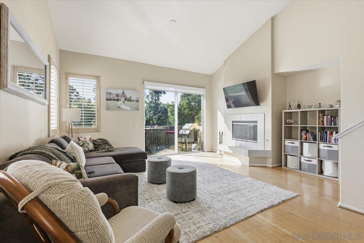 Detail Gallery Image 4 of 33 For 3223  Dehesa Road  #30,  El Cajon,  CA 92019 - 3 Beds | 2/1 Baths