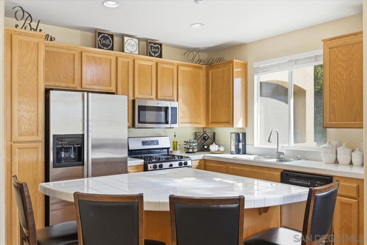 Detail Gallery Image 10 of 33 For 3223  Dehesa Road  #30,  El Cajon,  CA 92019 - 3 Beds | 2/1 Baths