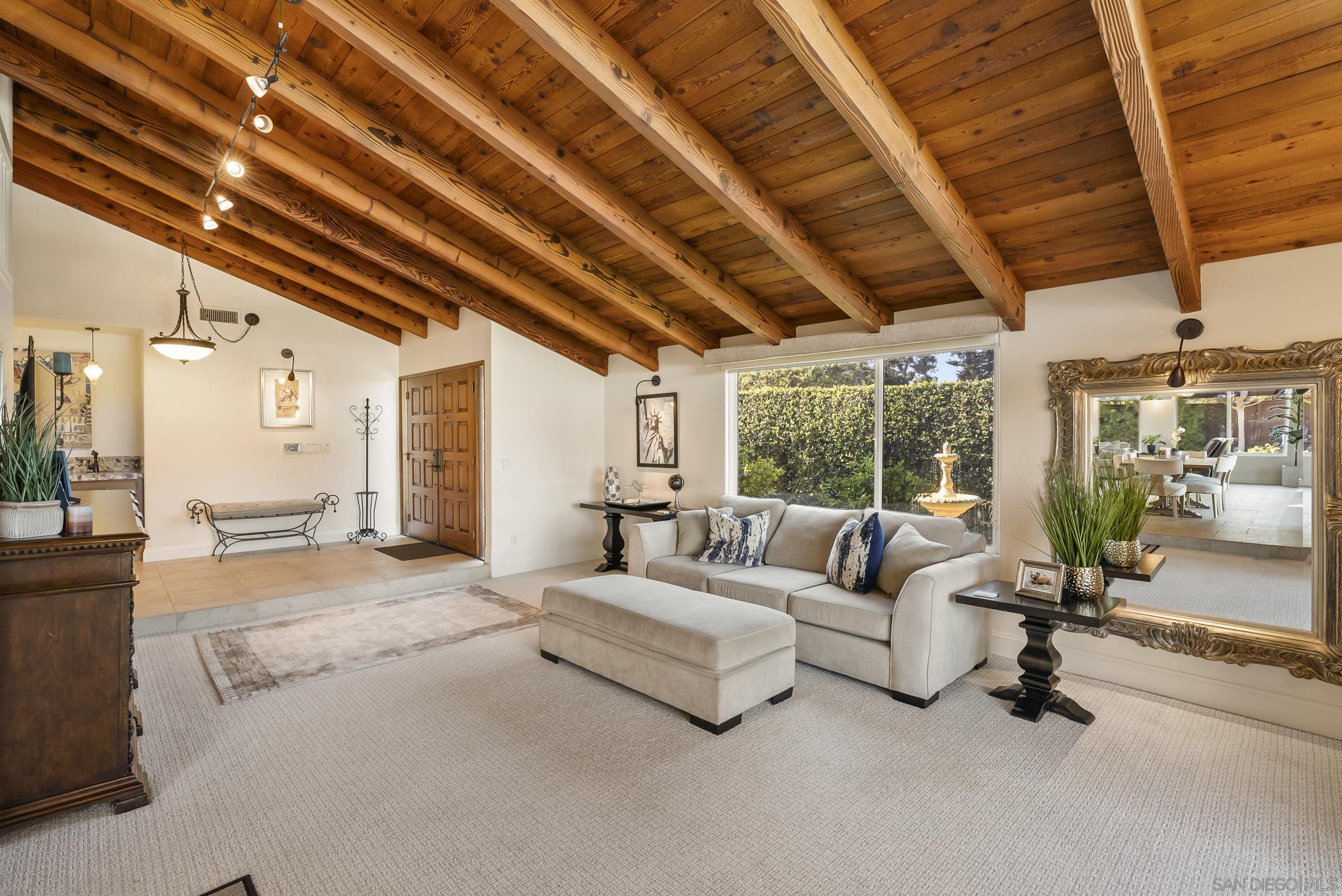 Detail Gallery Image 13 of 68 For 7548  Viejo Castilla Way, Carlsbad,  CA 92009 - 4 Beds | 3 Baths