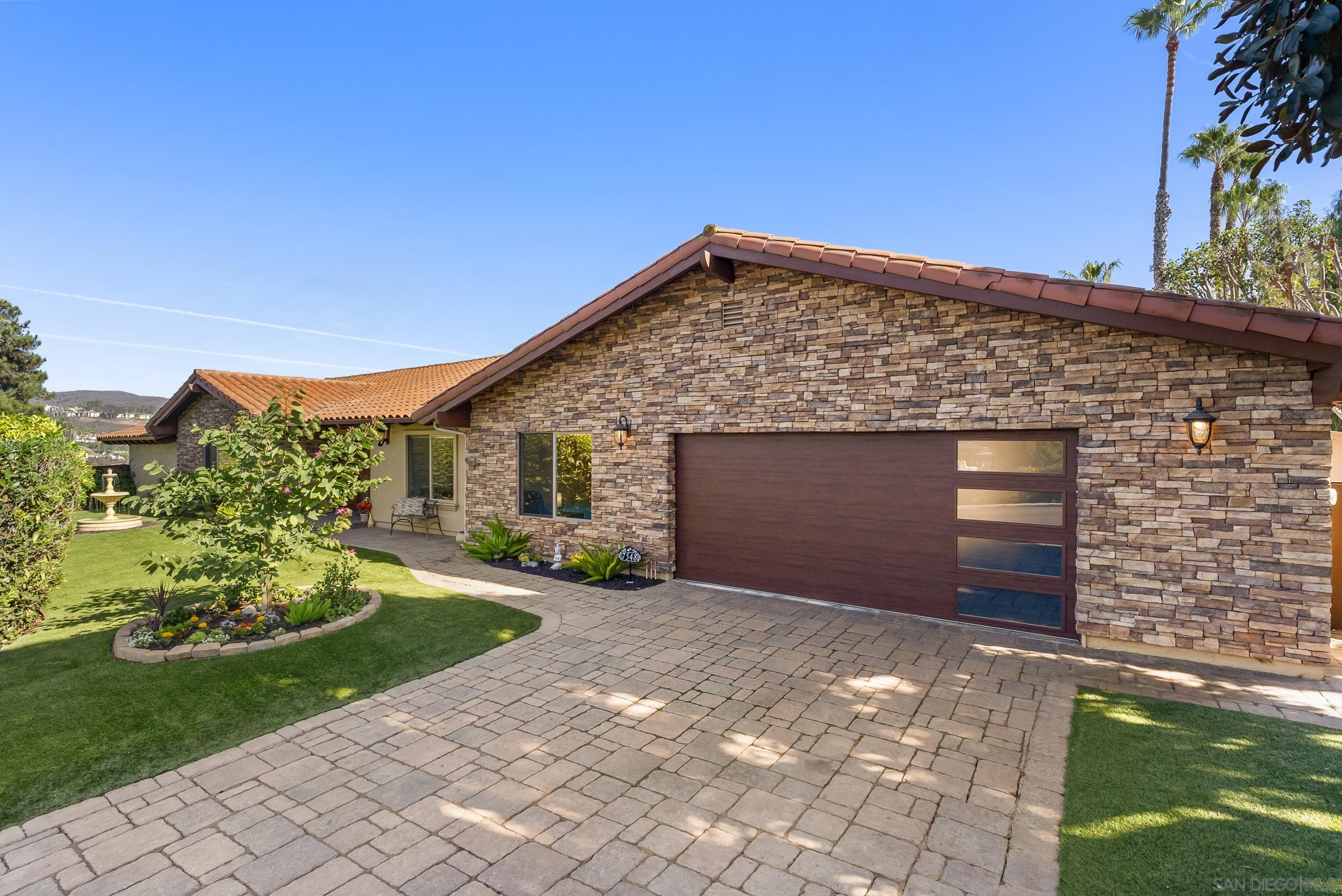 Detail Gallery Image 4 of 68 For 7548  Viejo Castilla Way, Carlsbad,  CA 92009 - 4 Beds | 3 Baths