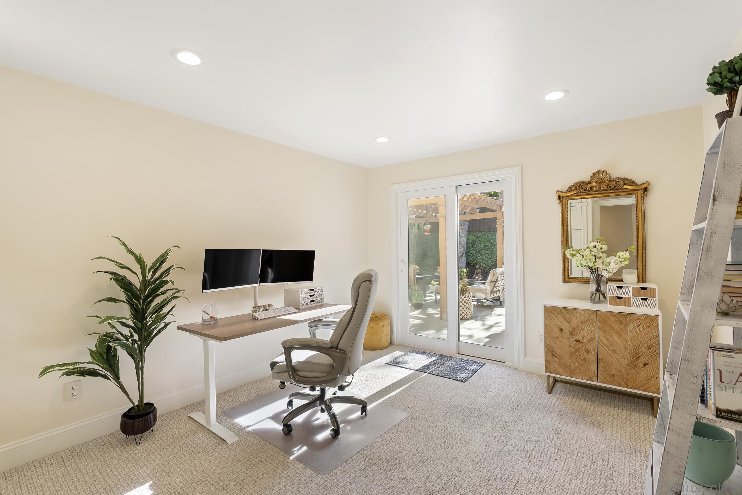 Detail Gallery Image 34 of 68 For 7548  Viejo Castilla Way, Carlsbad,  CA 92009 - 4 Beds | 3 Baths