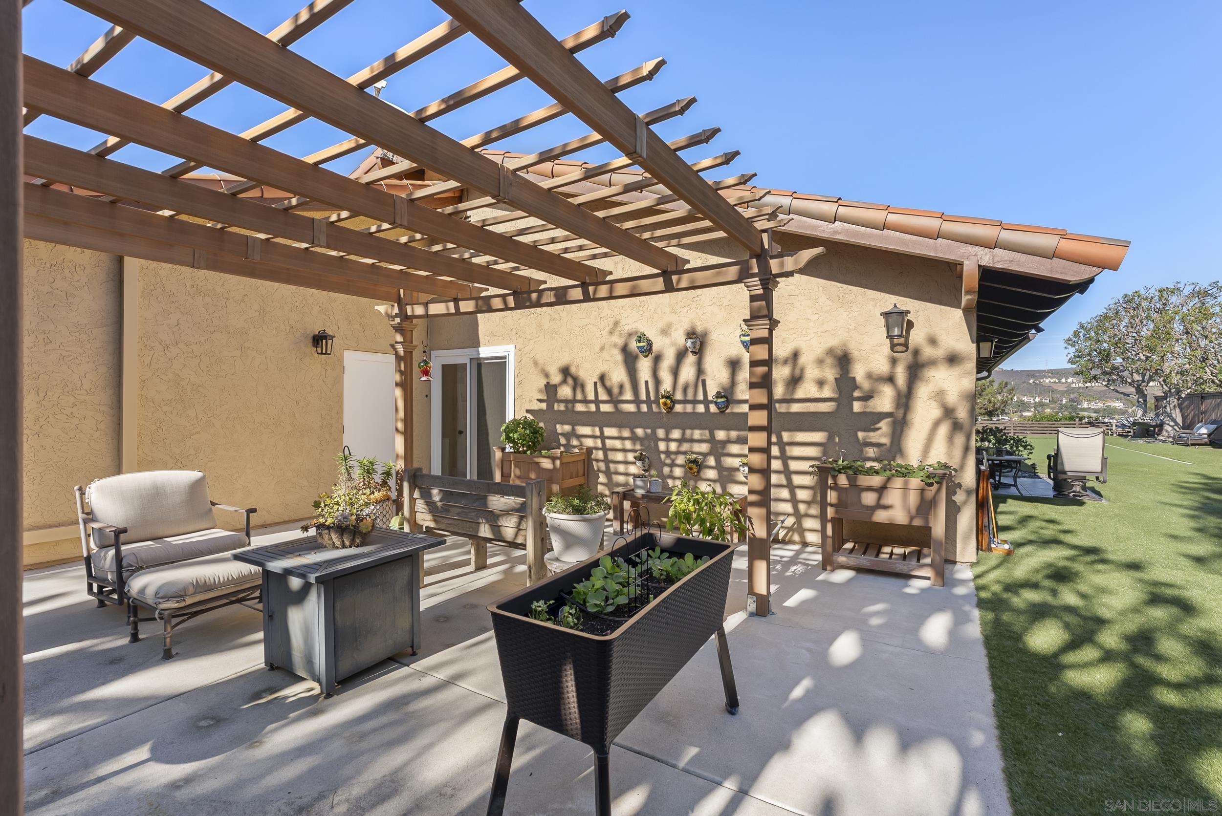 Detail Gallery Image 63 of 68 For 7548  Viejo Castilla Way, Carlsbad,  CA 92009 - 4 Beds | 3 Baths