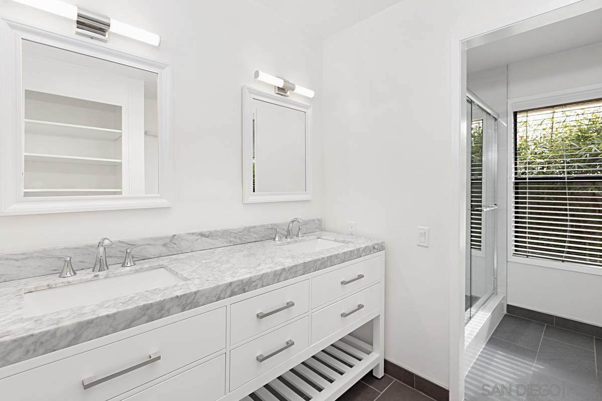 Detail Gallery Image 28 of 39 For 8871  Nottingham Pl, La Jolla,  CA 92037 - 5 Beds | 4 Baths