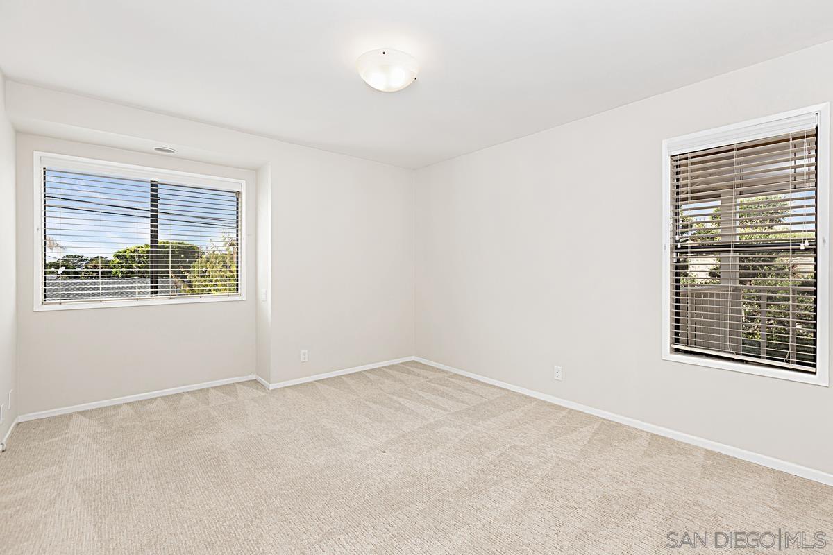 Detail Gallery Image 30 of 39 For 8871  Nottingham Pl, La Jolla,  CA 92037 - 5 Beds | 4 Baths