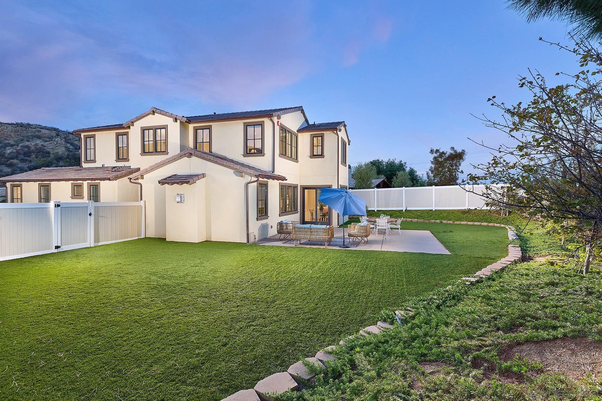 Detail Gallery Image 26 of 47 For 12410  Aria Ct, Poway,  CA 92064 - 4 Beds | 4/1 Baths