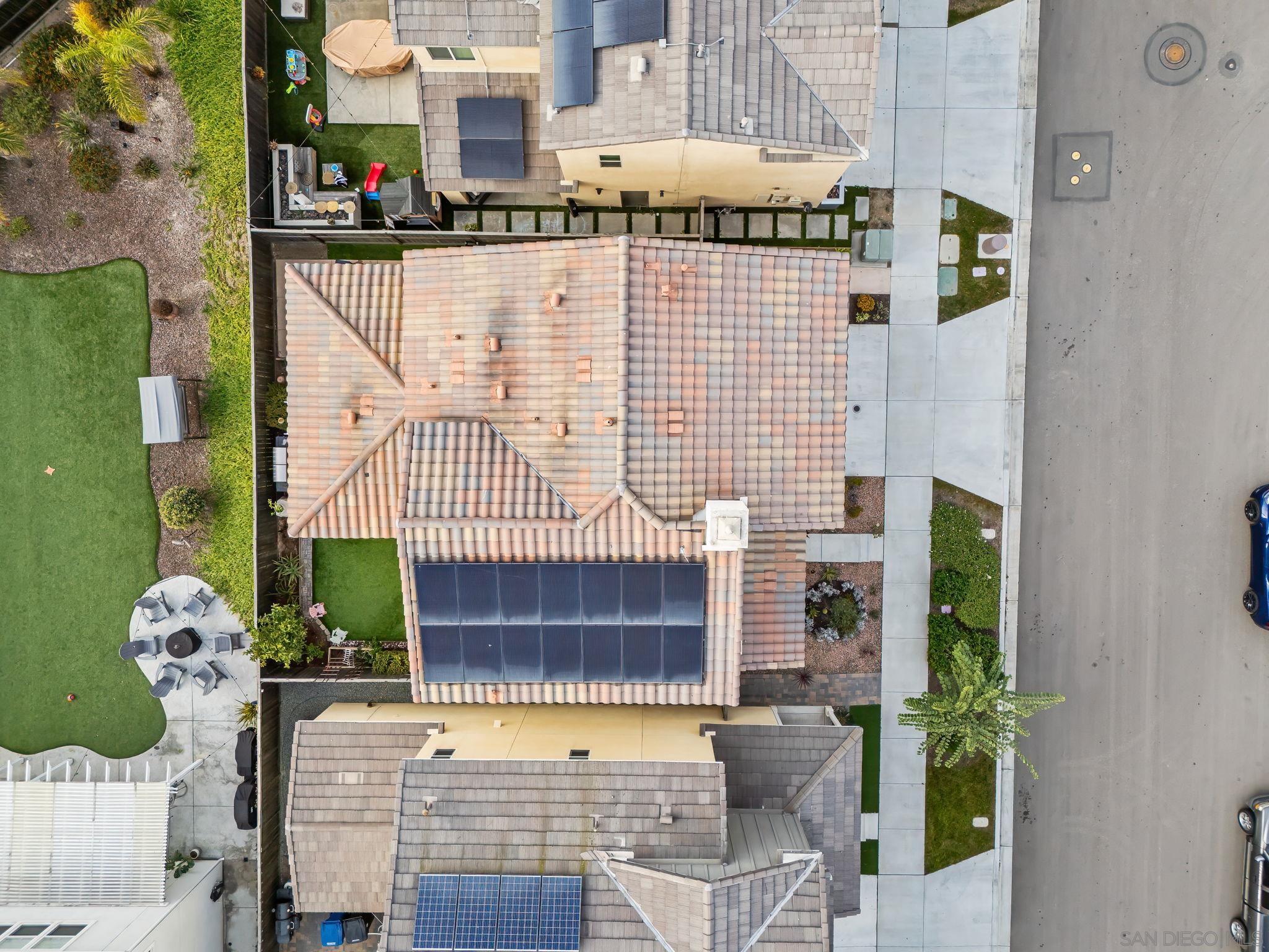 Detail Gallery Image 19 of 28 For 2018  Avenida Artana, Chula Vista,  CA 91913 - 4 Beds | 3 Baths