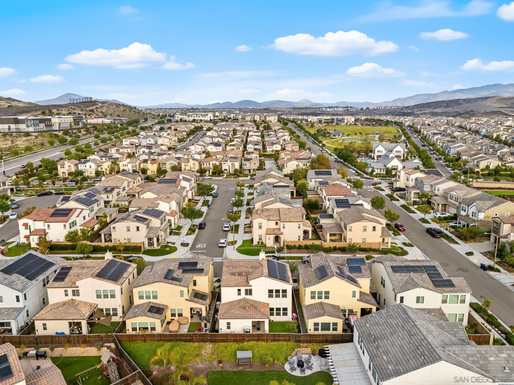 Detail Gallery Image 20 of 28 For 2018  Avenida Artana, Chula Vista,  CA 91913 - 4 Beds | 3 Baths