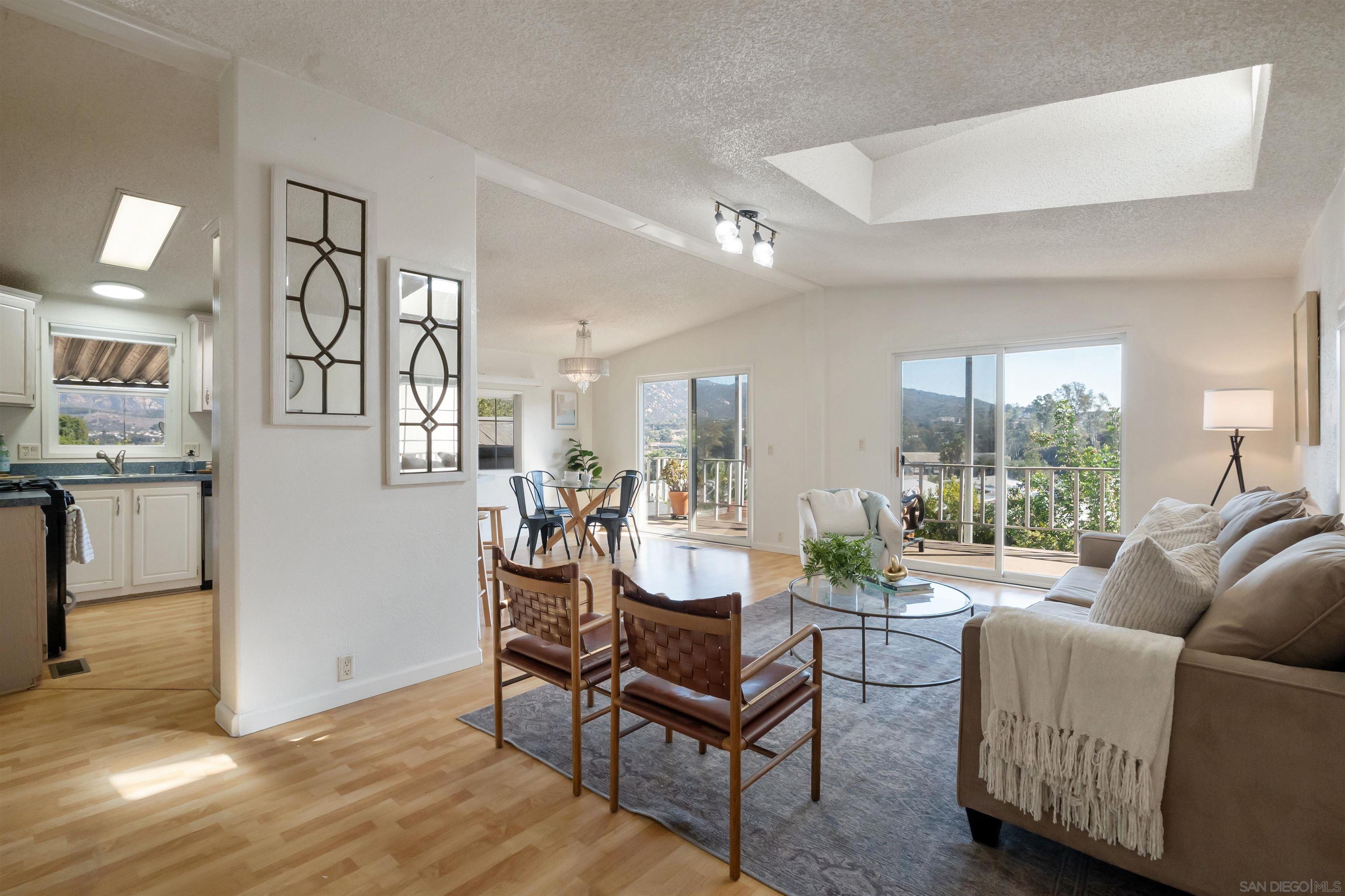 Detail Gallery Image 12 of 29 For 13162  Highway 8 Business  134, El Cajon,  CA 92021 - 3 Beds | 2 Baths