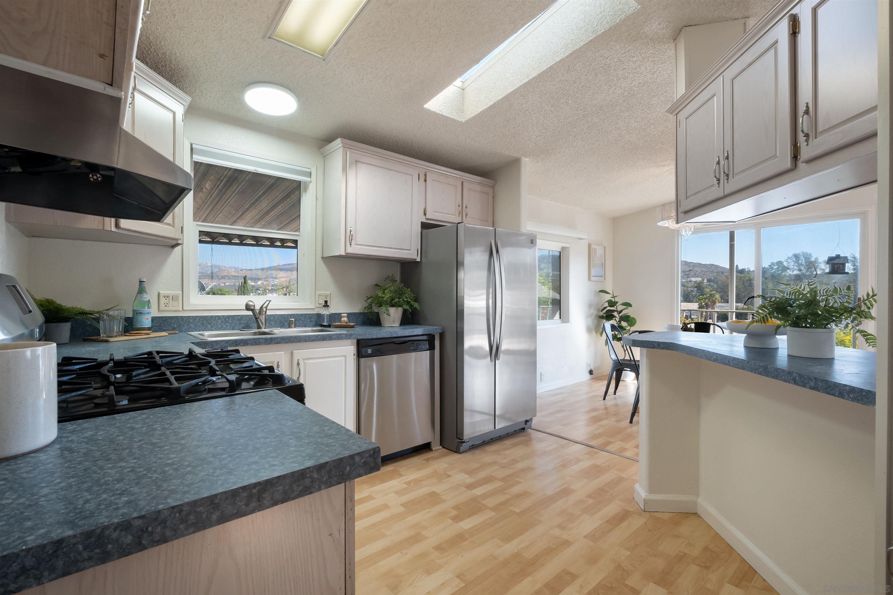 Detail Gallery Image 17 of 29 For 13162  Highway 8 Business  134, El Cajon,  CA 92021 - 3 Beds | 2 Baths