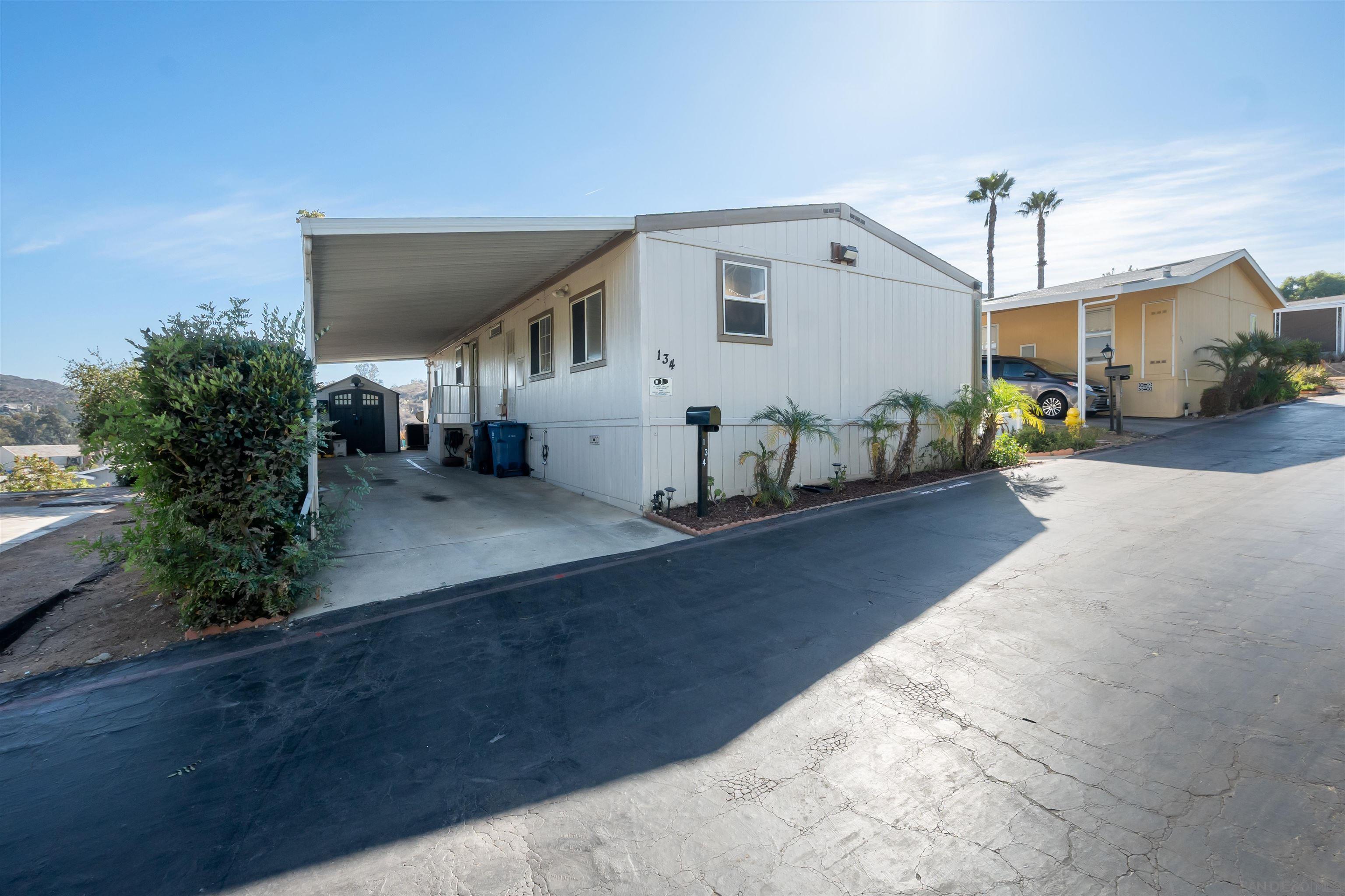 Detail Gallery Image 7 of 29 For 13162  Highway 8 Business  134, El Cajon,  CA 92021 - 3 Beds | 2 Baths