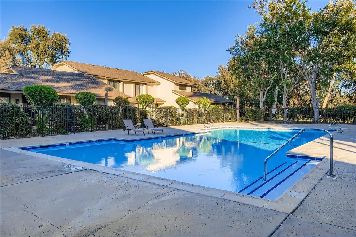 Detail Gallery Image 30 of 32 For 5450  Rebolla Lane, San Diego,  CA 92124 - 4 Beds | 2/1 Baths