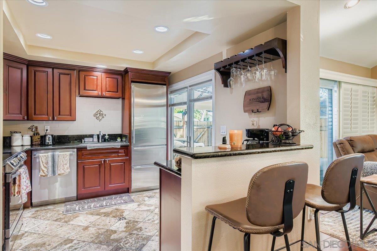 Detail Gallery Image 5 of 32 For 5450  Rebolla Lane, San Diego,  CA 92124 - 4 Beds | 2/1 Baths