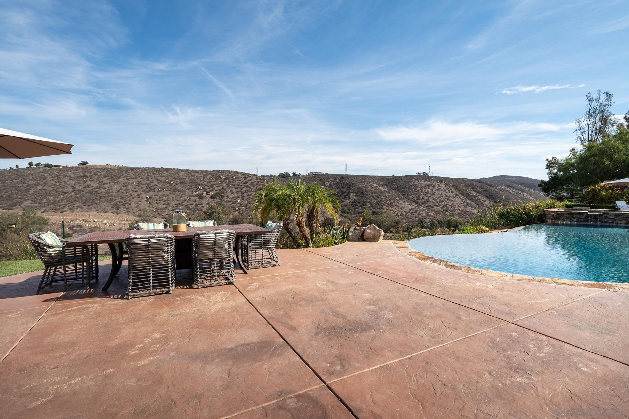 Detail Gallery Image 35 of 48 For 16531  Zumaque, Rancho Santa Fe,  CA 92067 - 4 Beds | 4/1 Baths