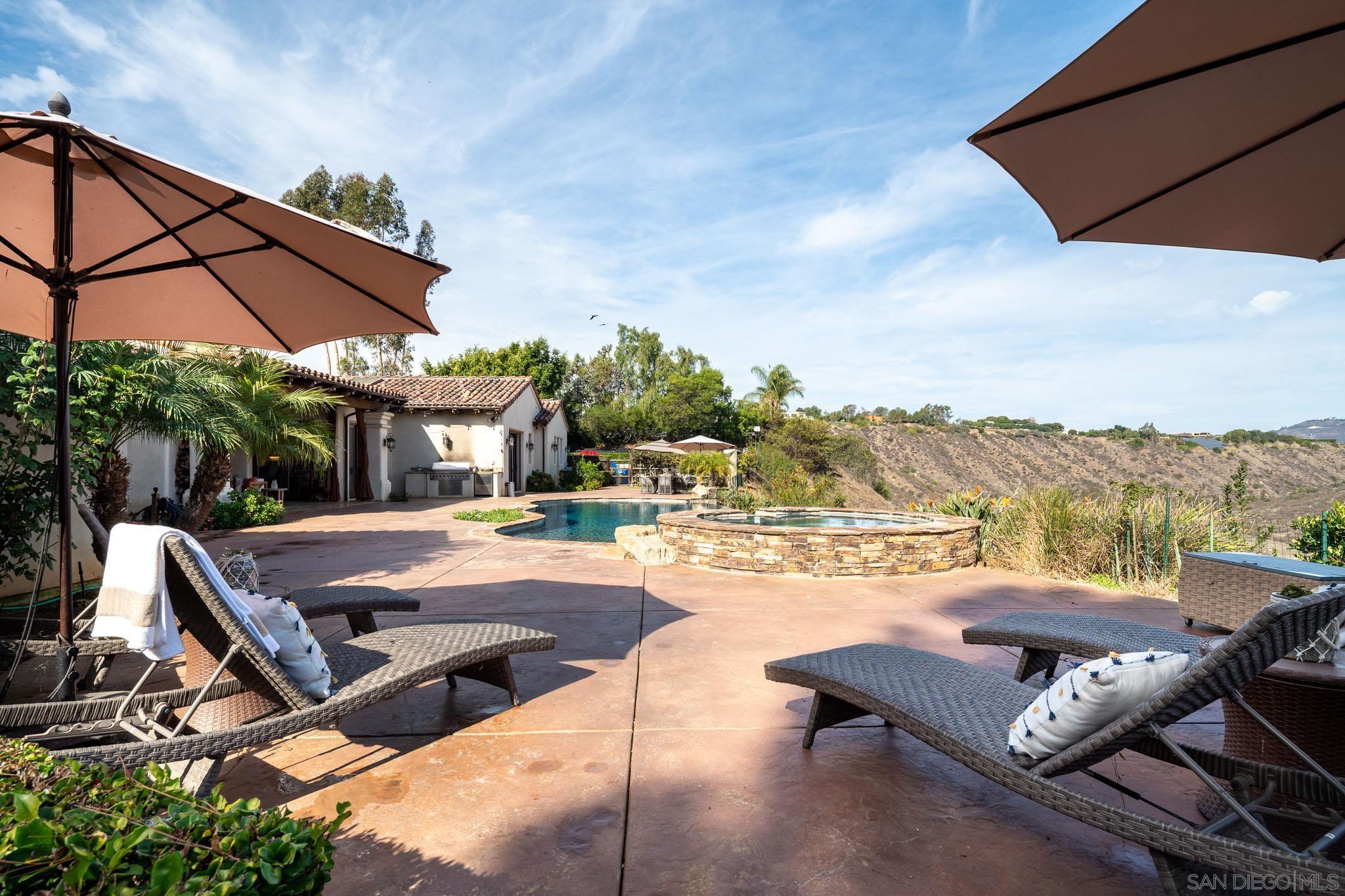 Detail Gallery Image 41 of 48 For 16531  Zumaque, Rancho Santa Fe,  CA 92067 - 4 Beds | 4/1 Baths