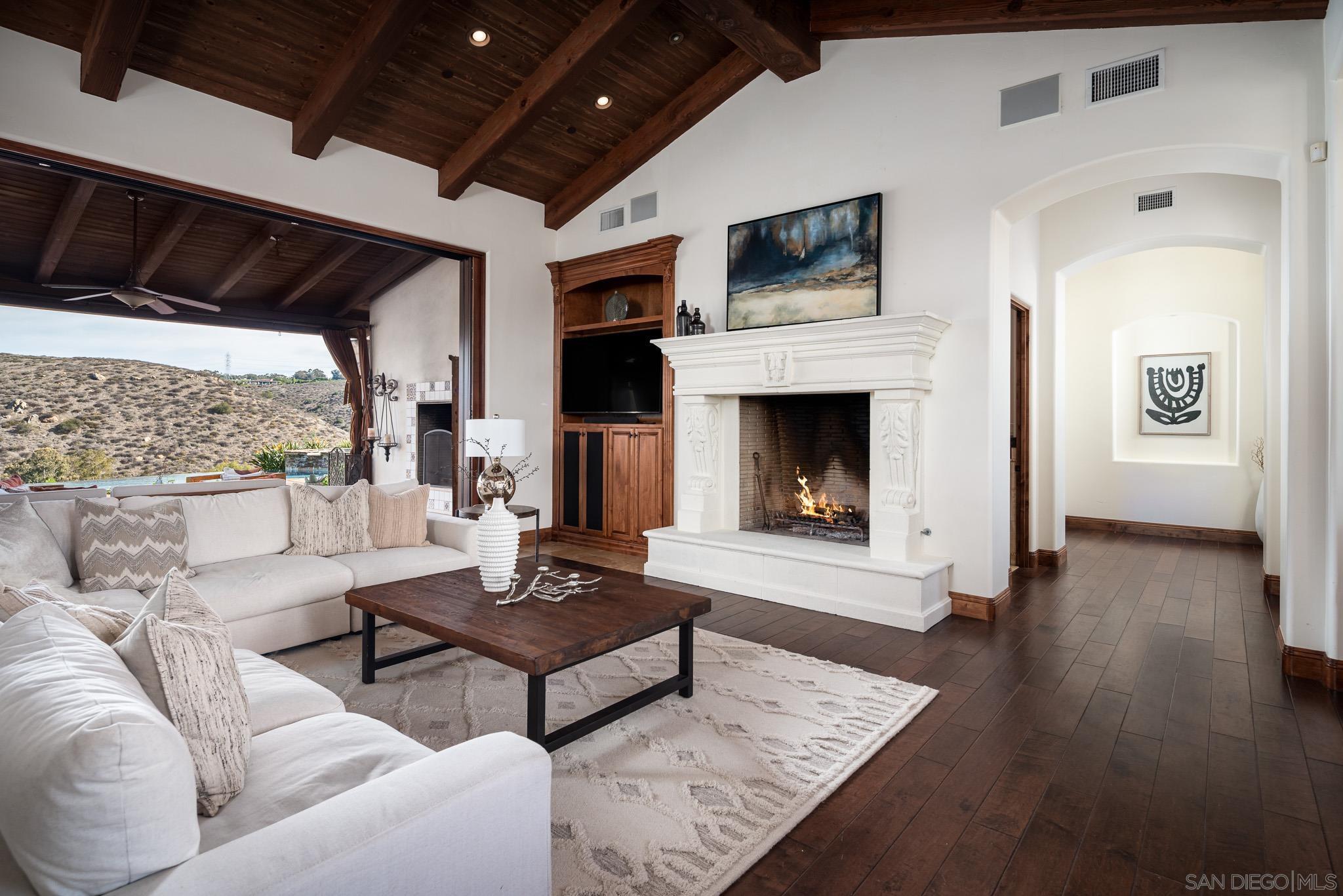 Detail Gallery Image 6 of 48 For 16531  Zumaque, Rancho Santa Fe,  CA 92067 - 4 Beds | 4/1 Baths