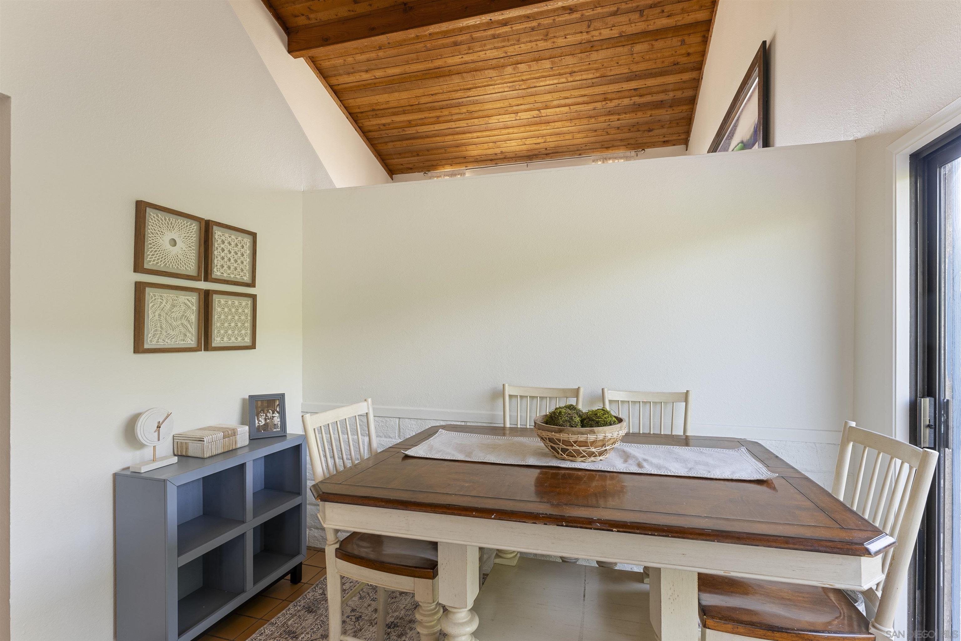 Detail Gallery Image 20 of 29 For 2435  Camino Del Mar, Del Mar,  CA 92014 - 4 Beds | 3 Baths