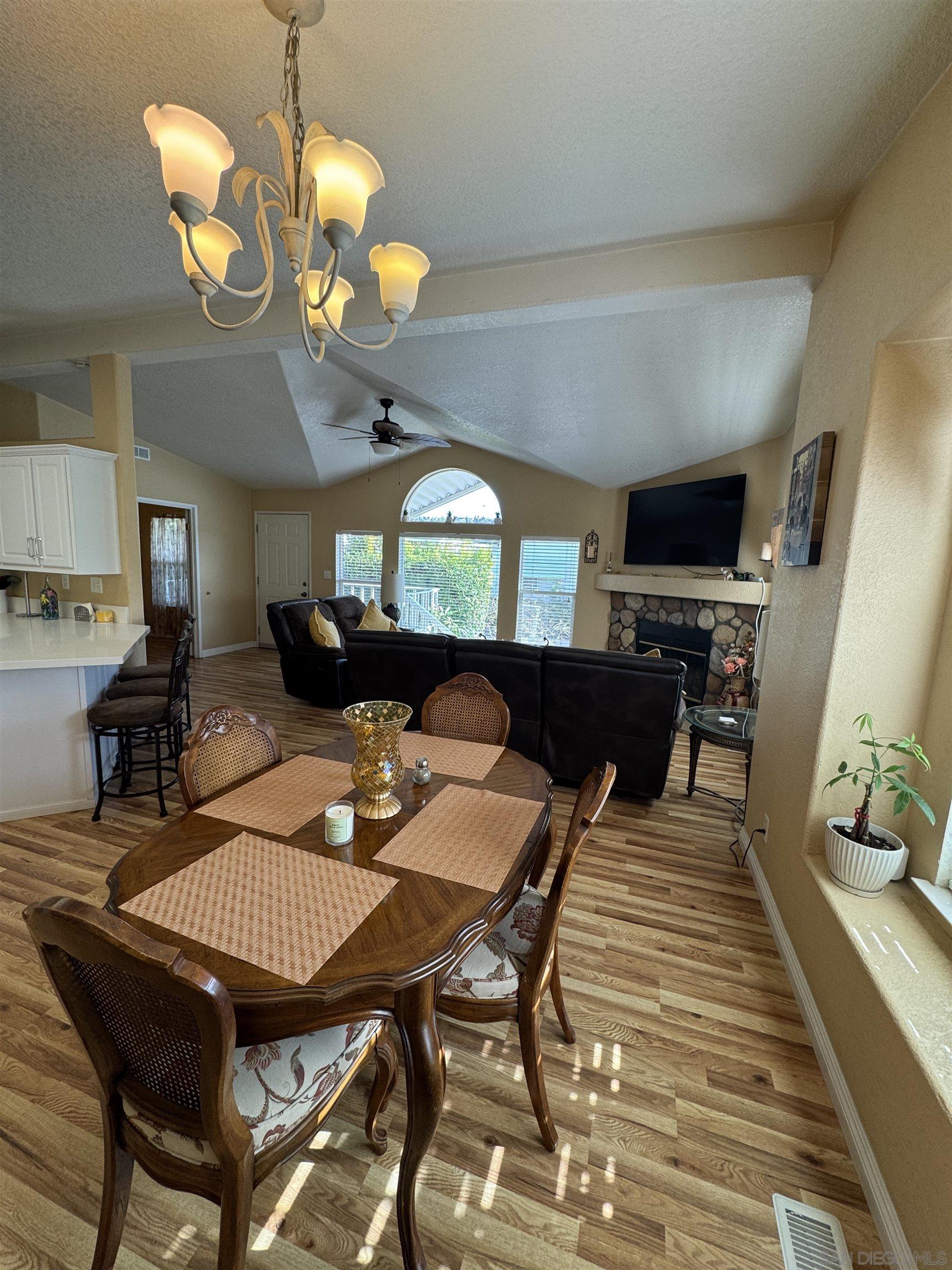 Detail Gallery Image 11 of 39 For 12250  Vista Del Cajon Rd.  #25,  El Cajon,  CA 92021 - 2 Beds | 2 Baths