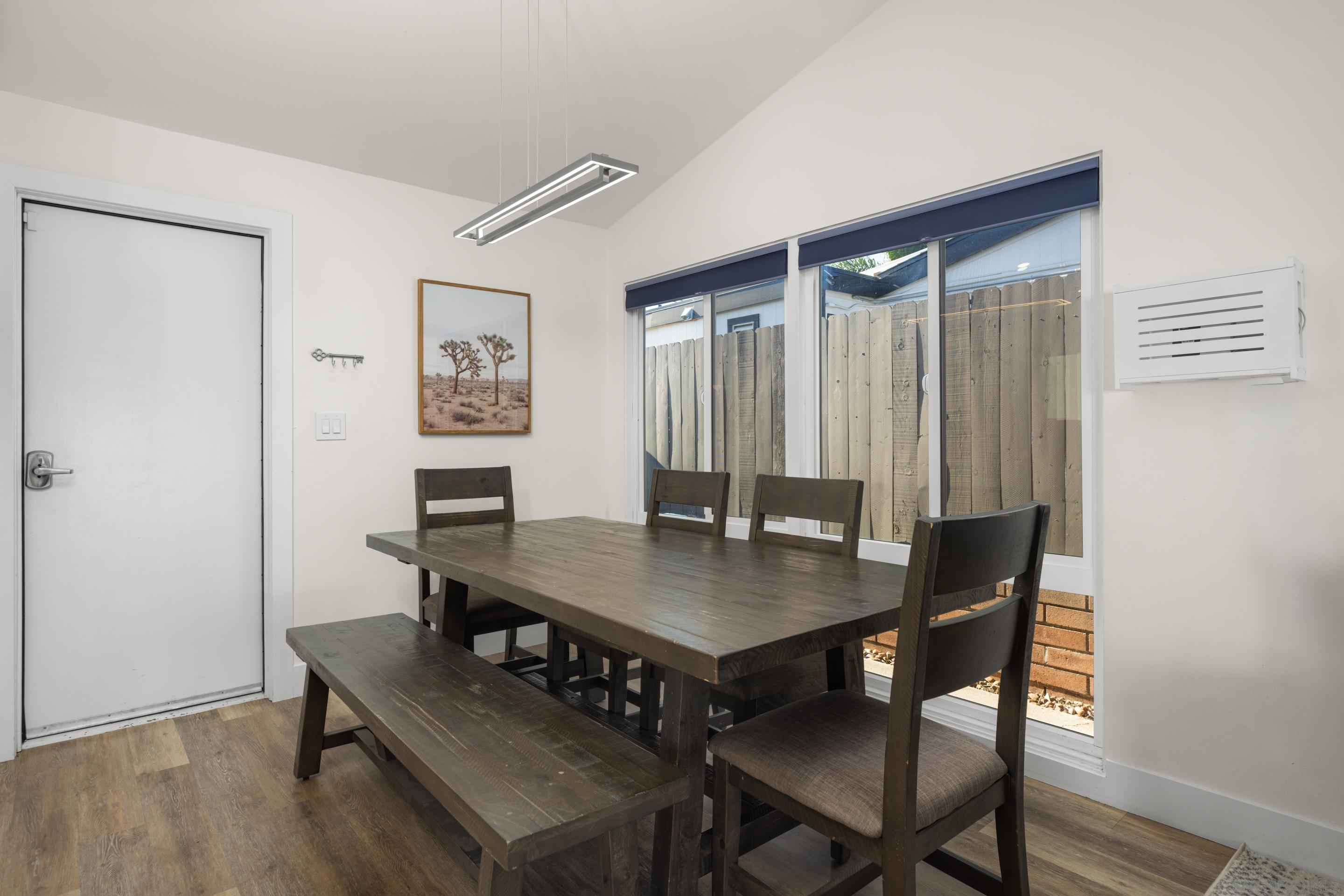 Detail Gallery Image 12 of 21 For 3451  Lockwood Dr, San Diego,  CA 92123 - 3 Beds | 2 Baths