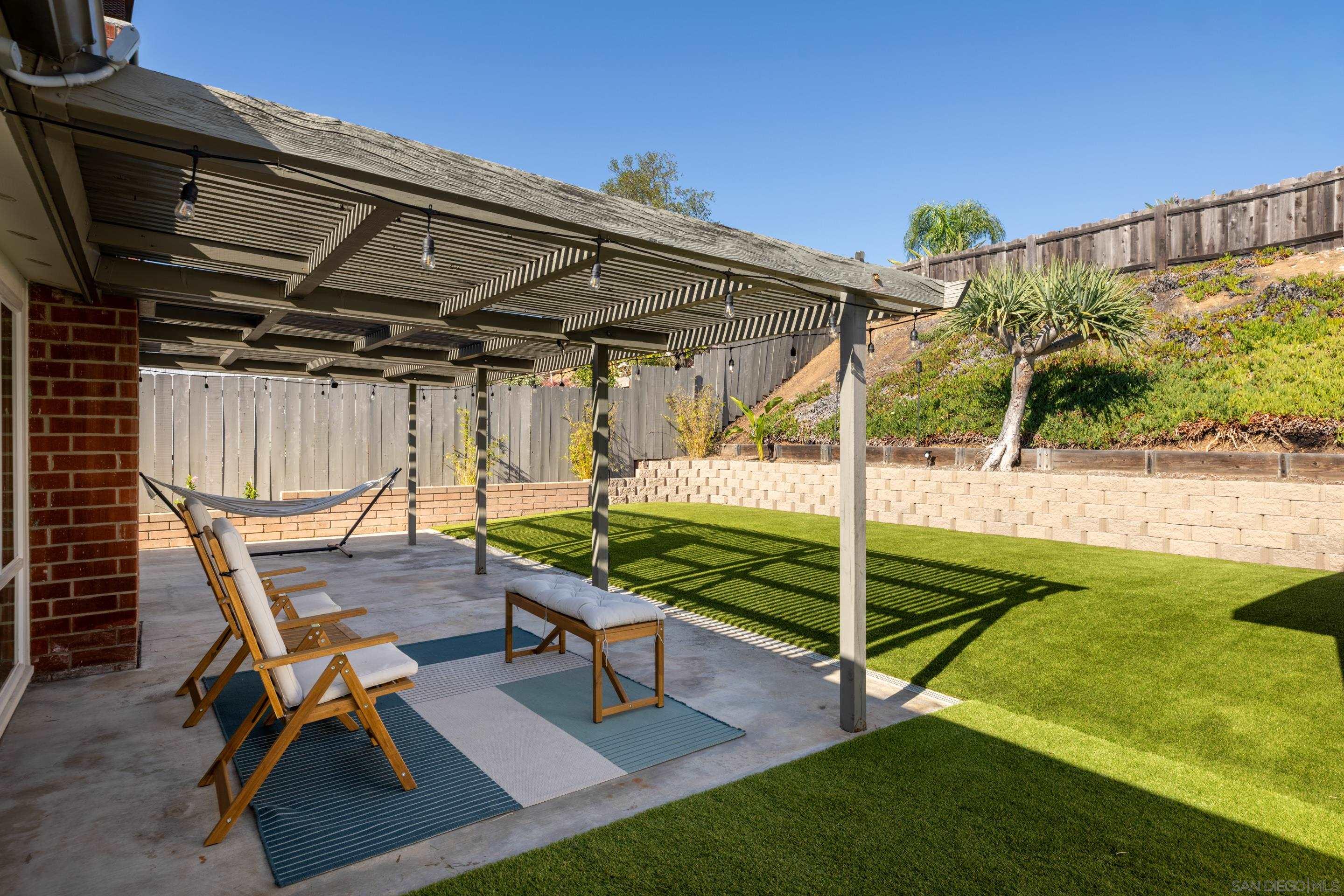 Detail Gallery Image 20 of 21 For 3451  Lockwood Dr, San Diego,  CA 92123 - 3 Beds | 2 Baths