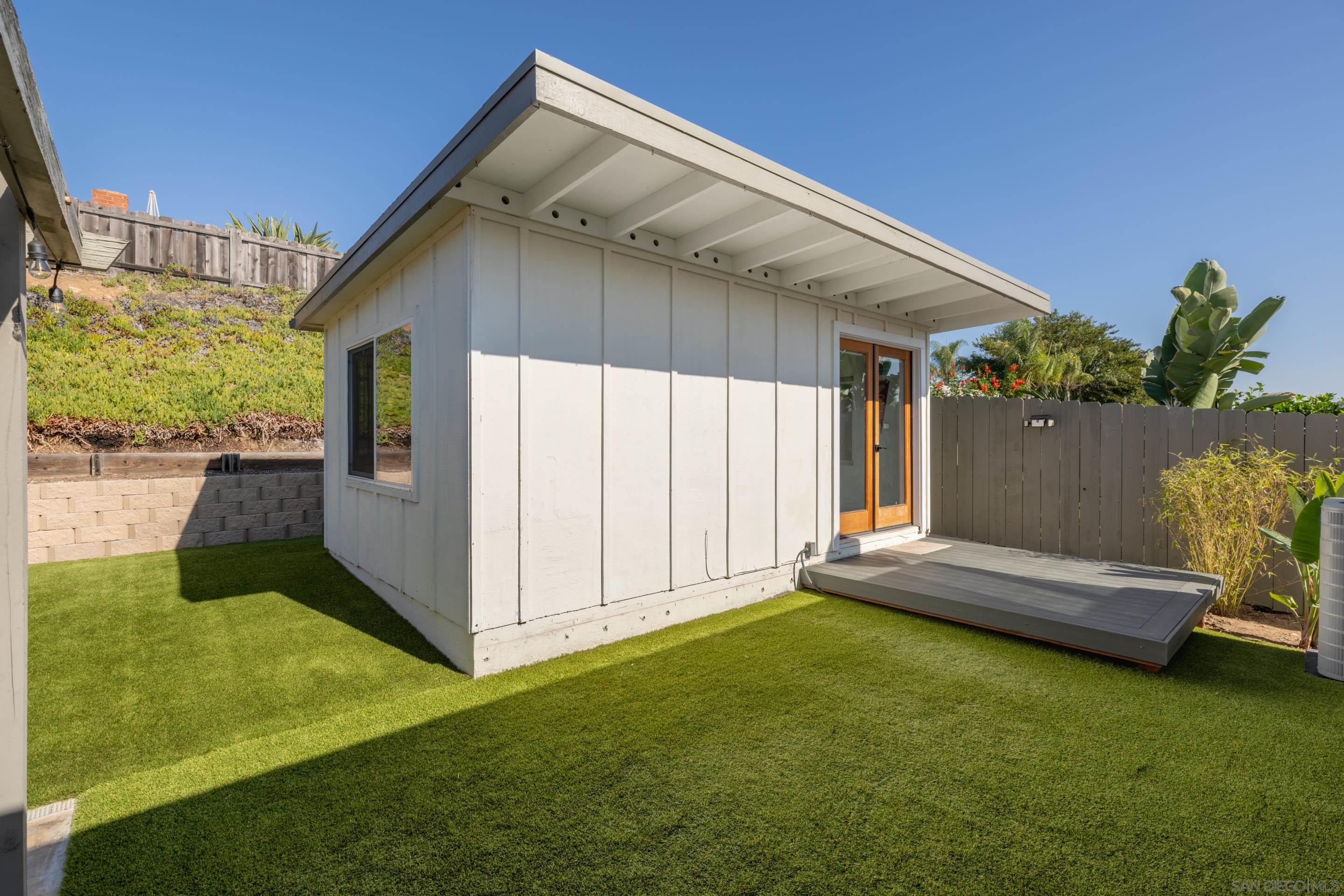 Detail Gallery Image 6 of 21 For 3451  Lockwood Dr, San Diego,  CA 92123 - 3 Beds | 2 Baths