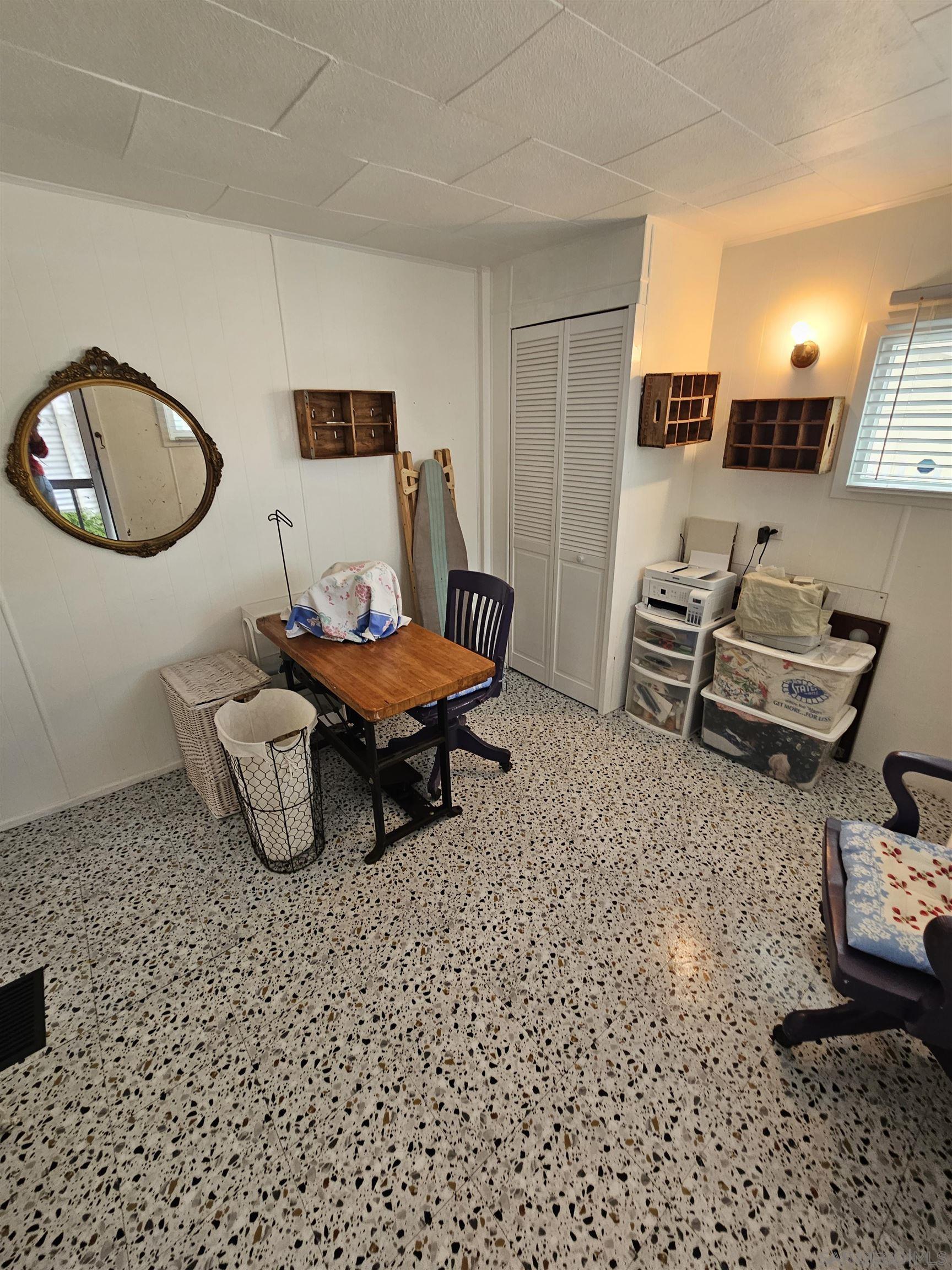 Detail Gallery Image 17 of 21 For 61  Hummingbird Ln, Oceanside,  CA 92057 - 2 Beds | 1 Baths