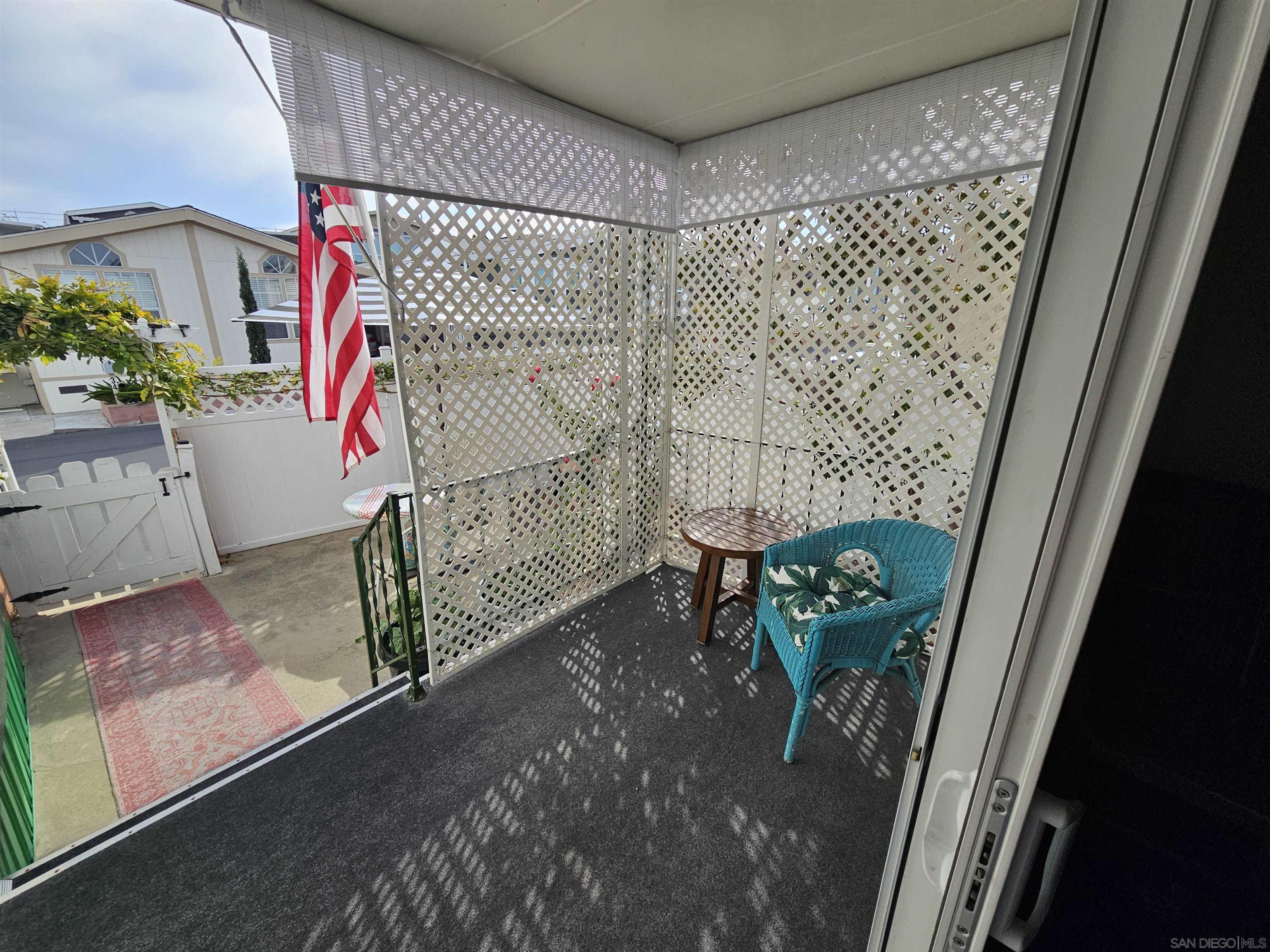 Detail Gallery Image 4 of 21 For 61  Hummingbird Ln, Oceanside,  CA 92057 - 2 Beds | 1 Baths