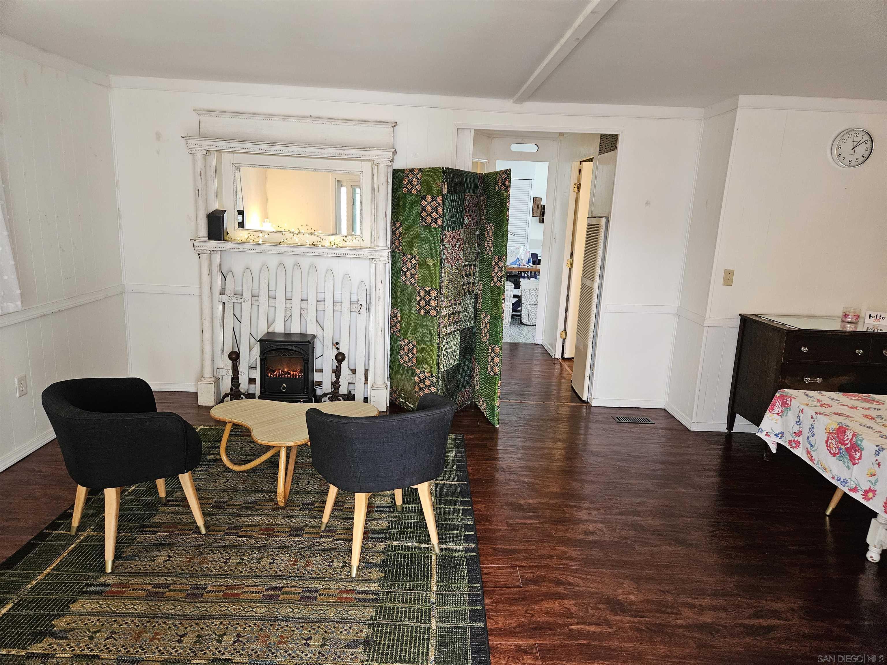 Detail Gallery Image 5 of 21 For 61  Hummingbird Ln, Oceanside,  CA 92057 - 2 Beds | 1 Baths