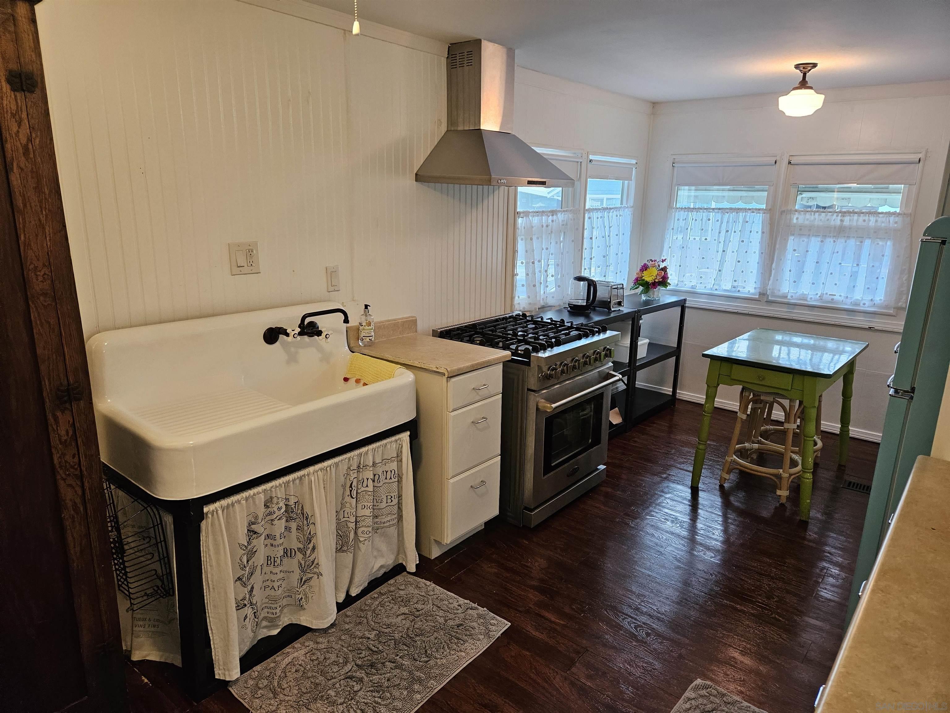 Detail Gallery Image 8 of 21 For 61  Hummingbird Ln, Oceanside,  CA 92057 - 2 Beds | 1 Baths