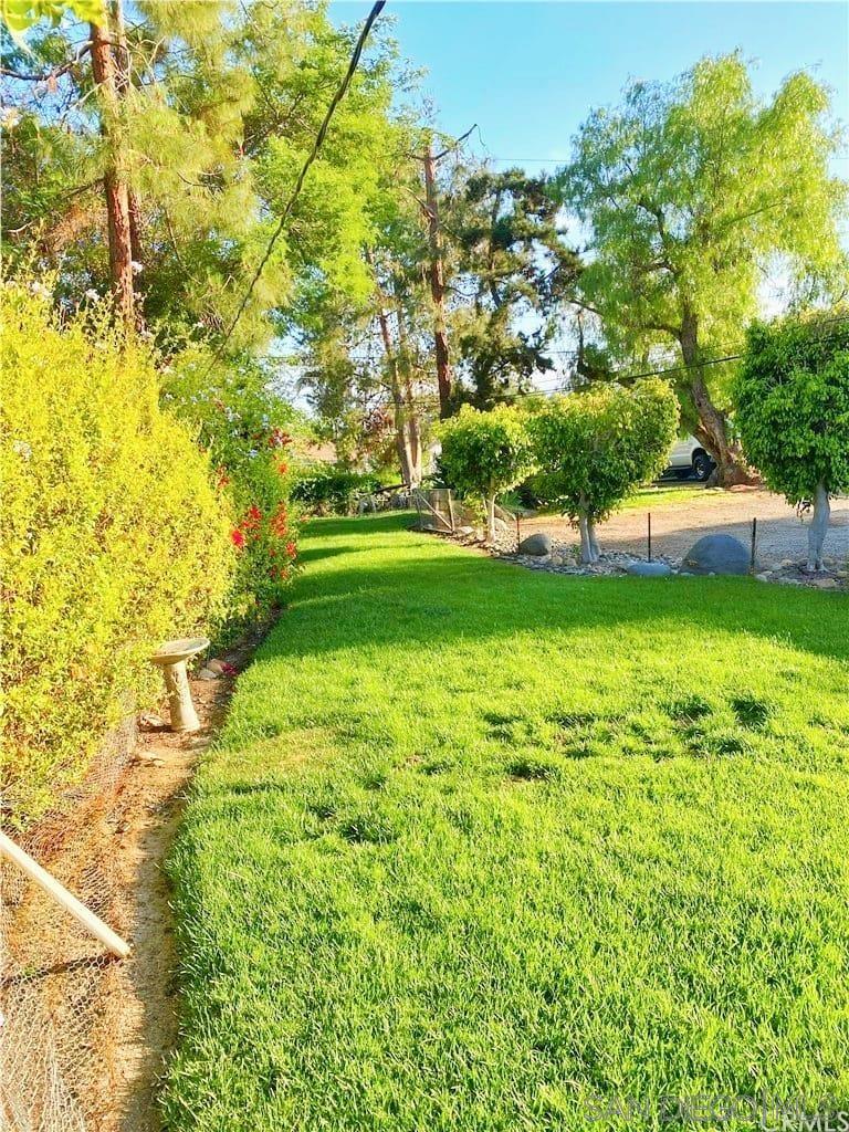 Detail Gallery Image 4 of 12 For 925  Olive Ave, Vista,  CA 92083 - 1 Beds | 1 Baths