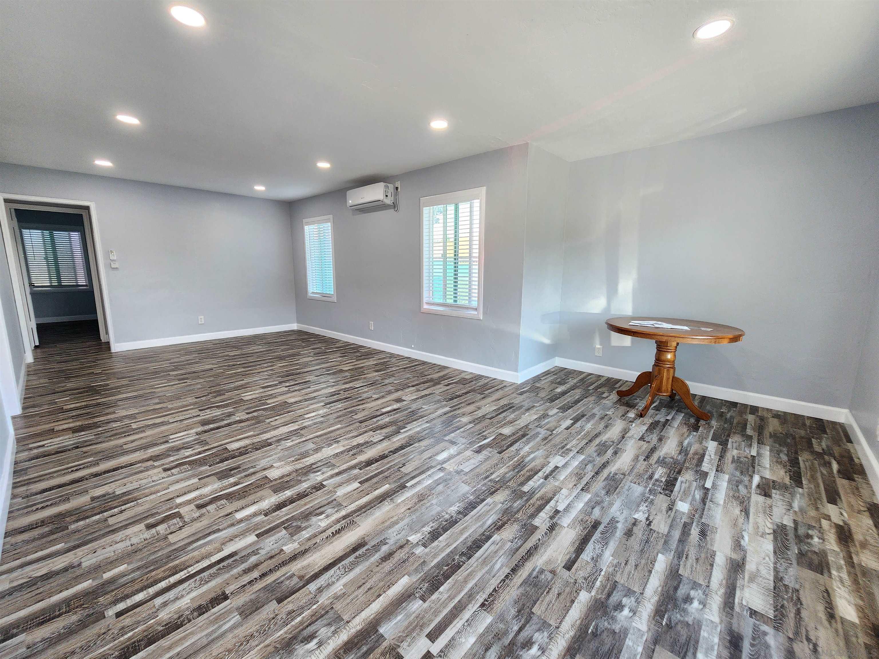 Detail Gallery Image 3 of 20 For 4024-4026 College Ave, San Diego,  CA 92115 - – Beds | – Baths