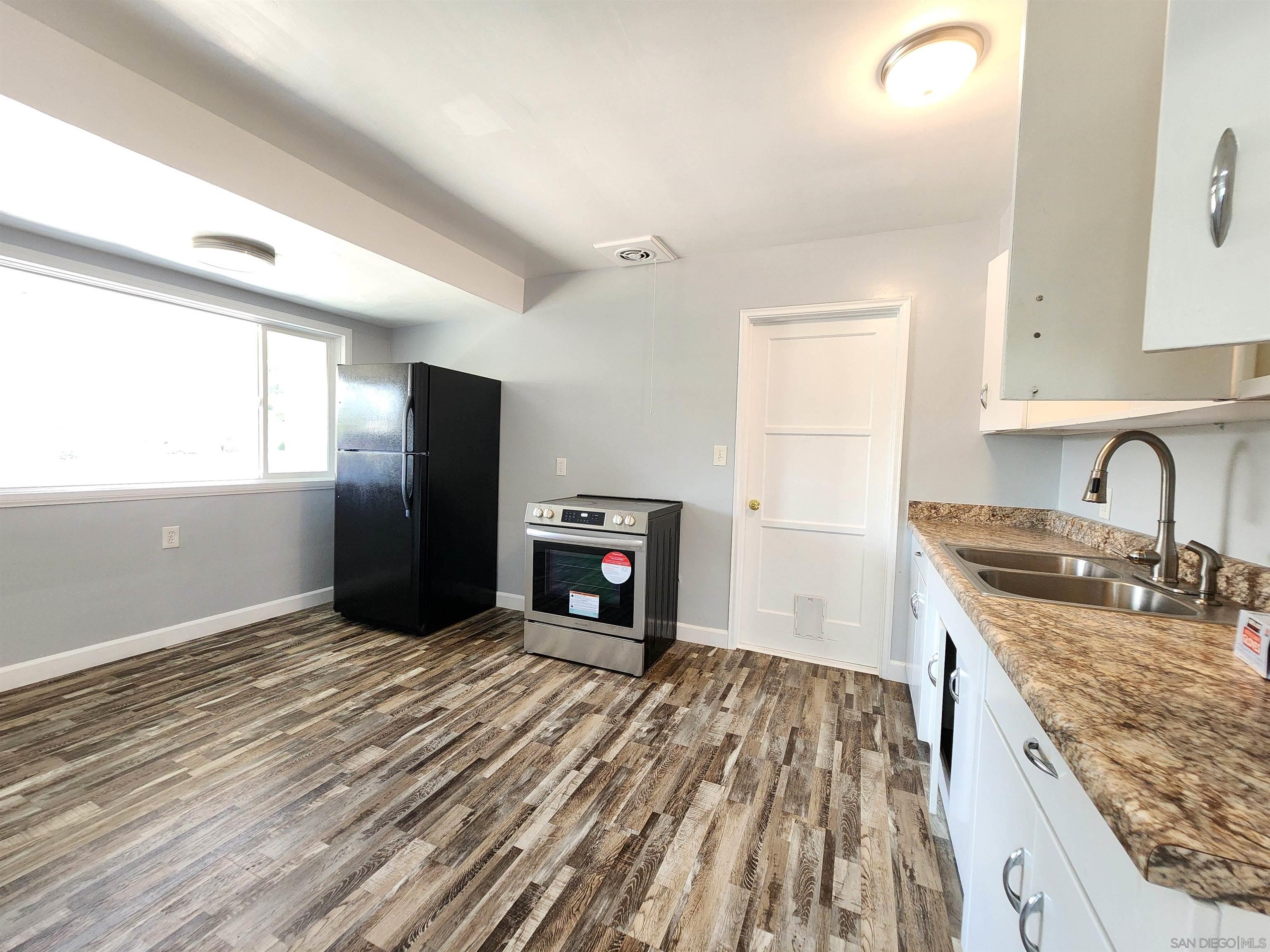 Detail Gallery Image 5 of 20 For 4024-4026 College Ave, San Diego,  CA 92115 - – Beds | – Baths