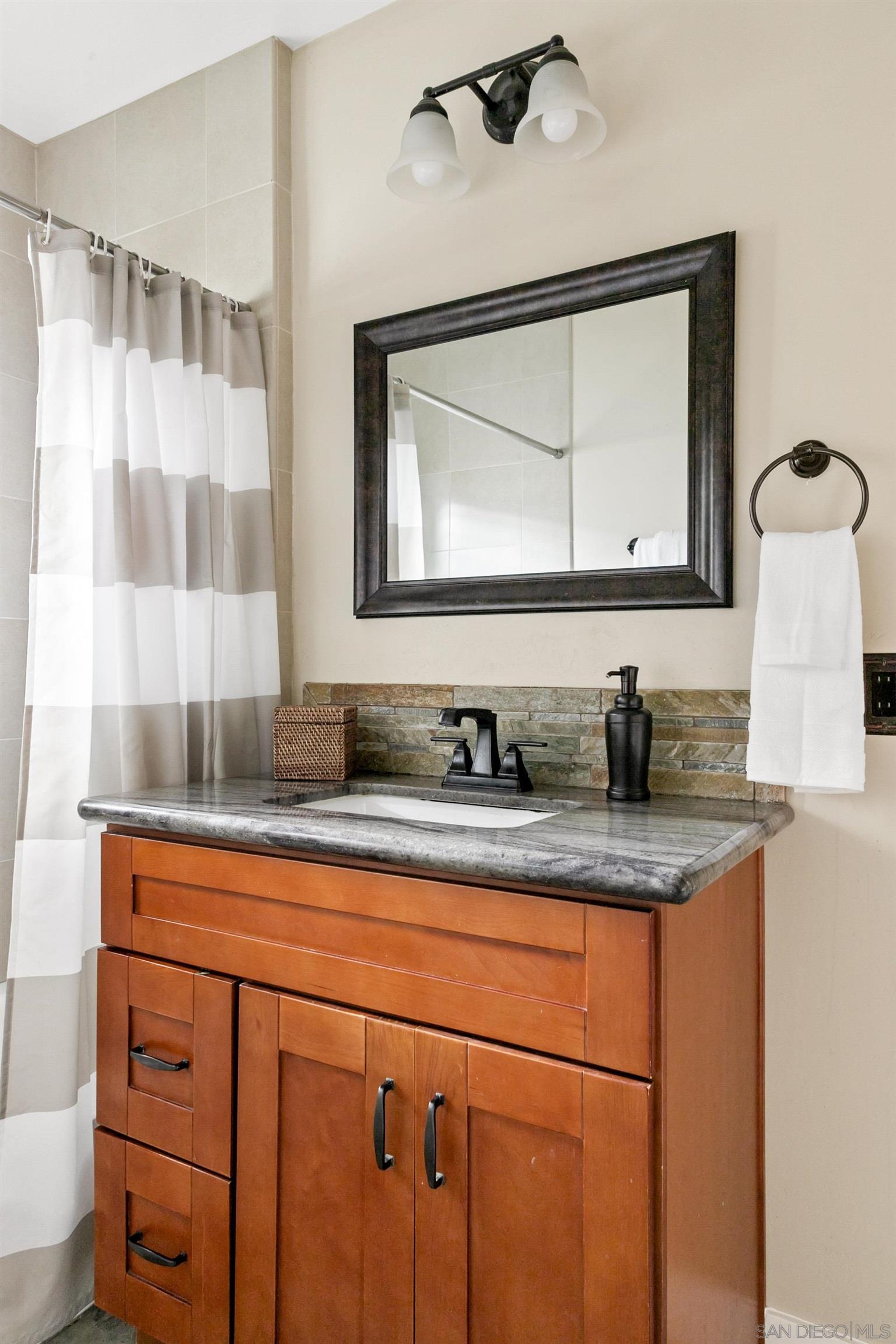 Detail Gallery Image 18 of 22 For 1865  Mission Cliff Drive, San Diego,  CA 92116 - 3 Beds | 2 Baths