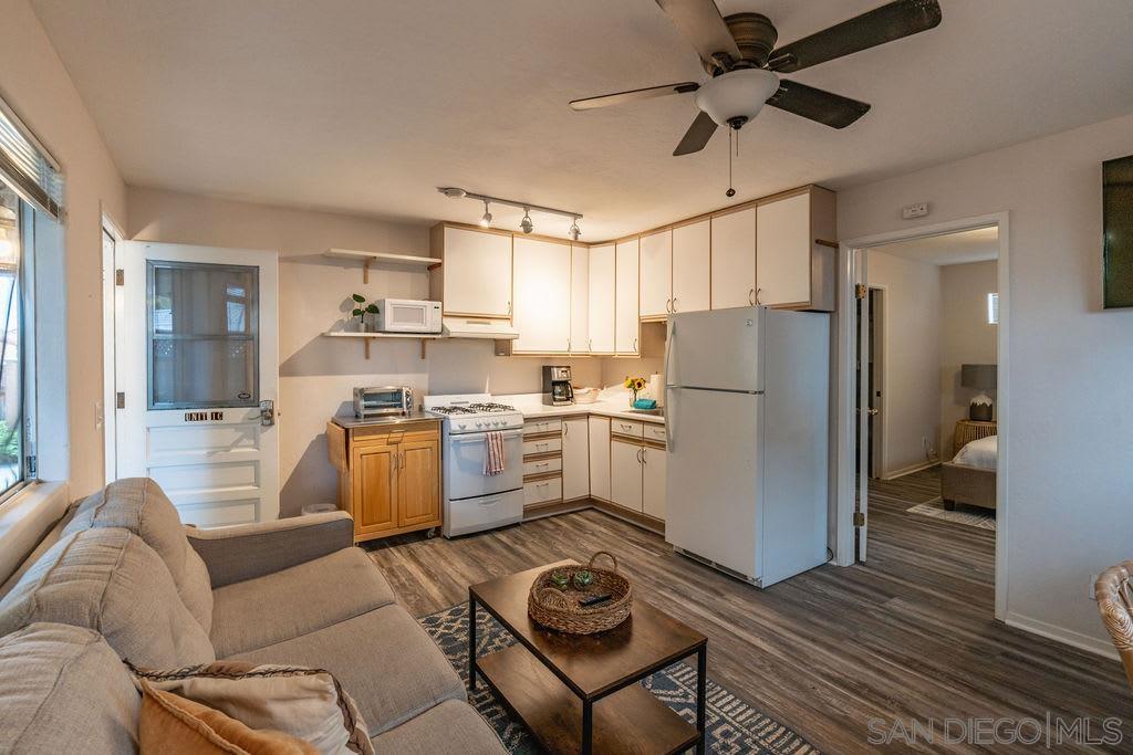 Detail Gallery Image 15 of 35 For 7377  Eads Ave  1, La Jolla,  CA 92037 - 1 Beds | 1 Baths