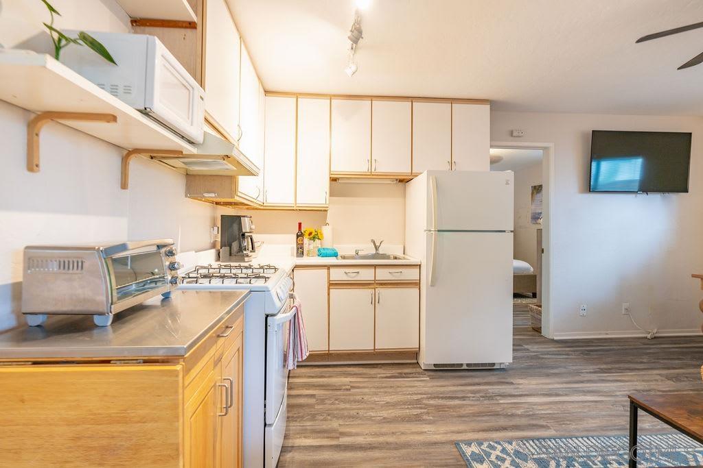 Detail Gallery Image 16 of 35 For 7377  Eads Ave  1, La Jolla,  CA 92037 - 1 Beds | 1 Baths