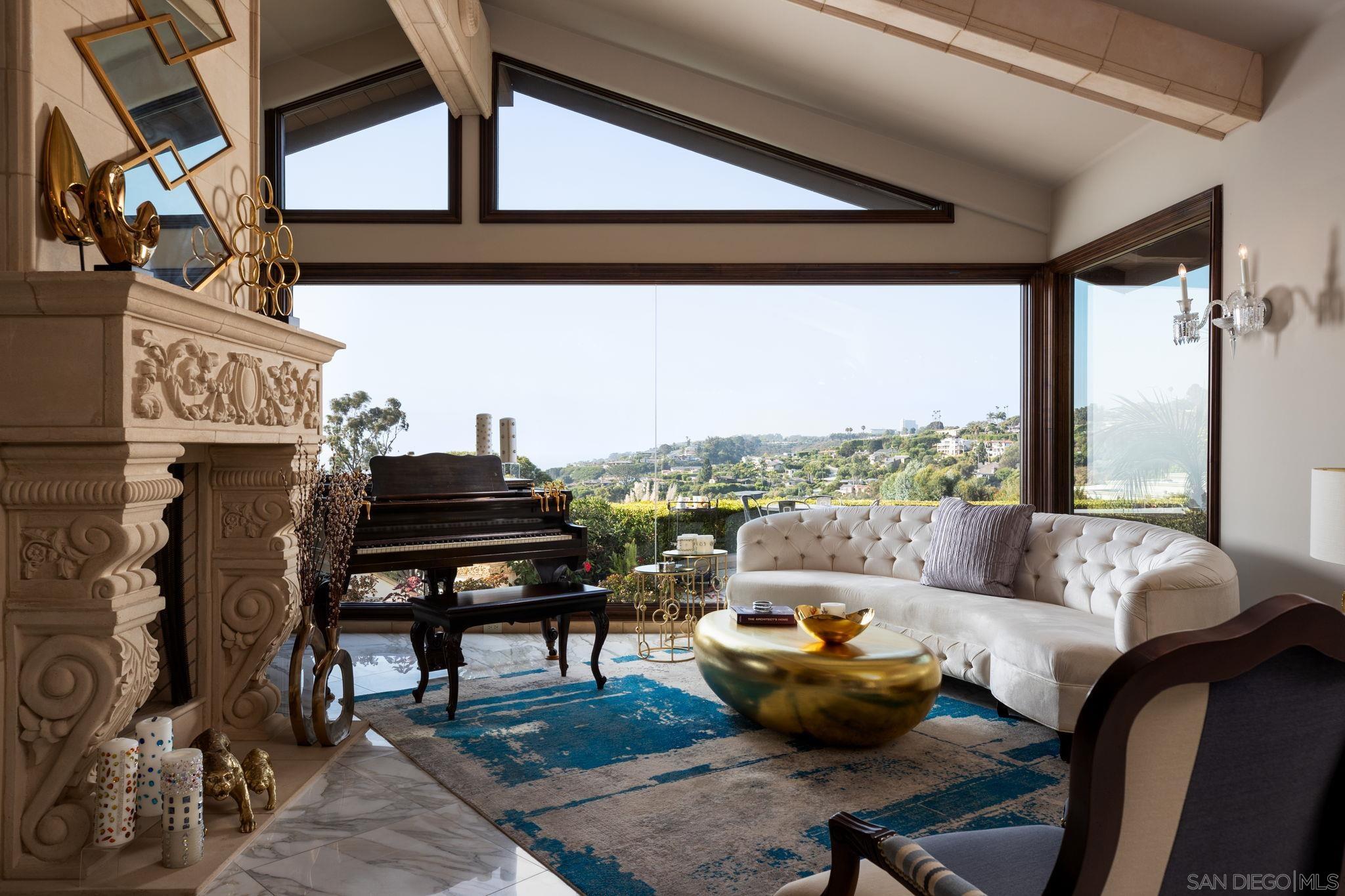 Detail Gallery Image 29 of 67 For 7853  via Capri, La Jolla,  CA 92037 - 6 Beds | 6 Baths