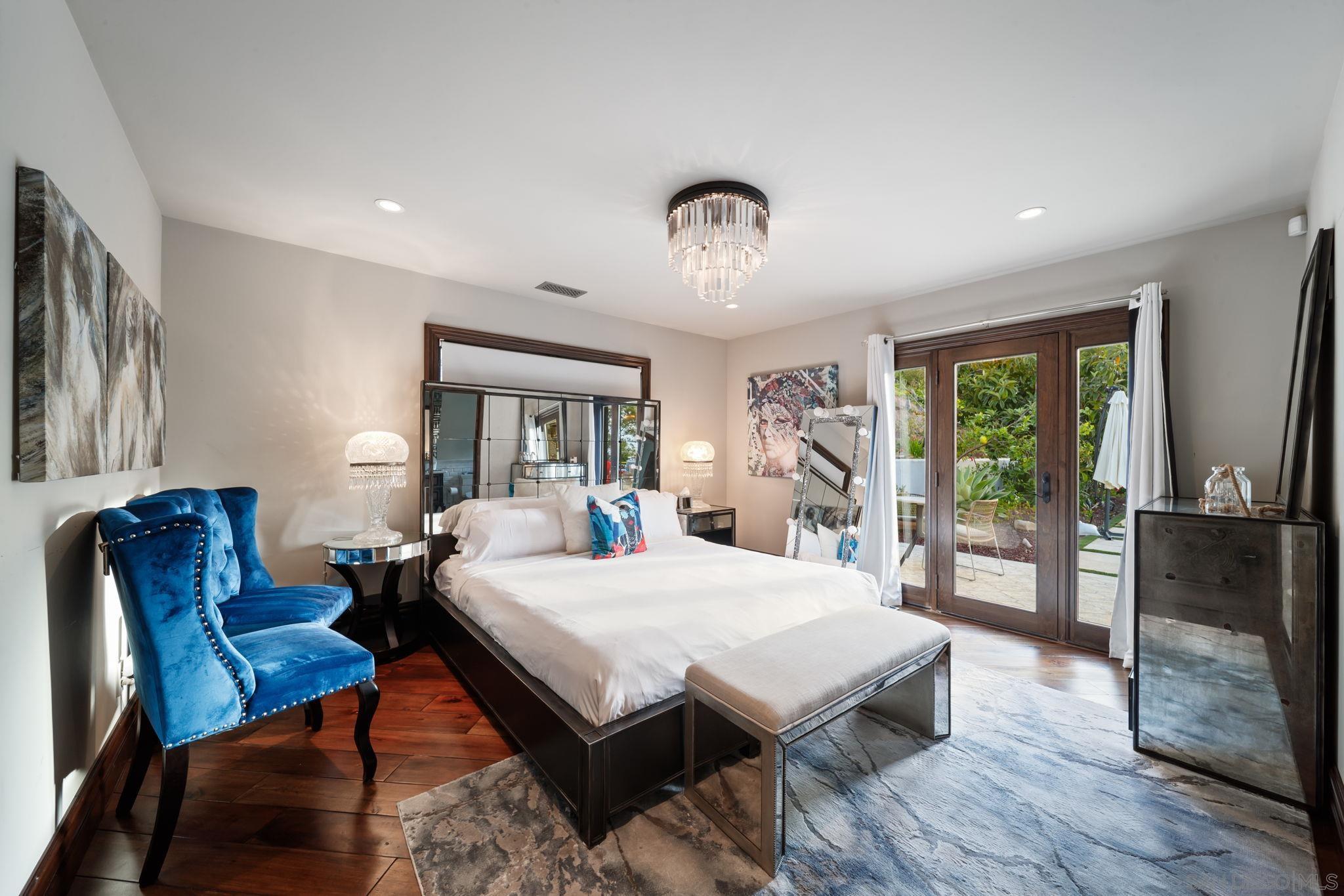 Detail Gallery Image 50 of 67 For 7853  via Capri, La Jolla,  CA 92037 - 6 Beds | 6 Baths