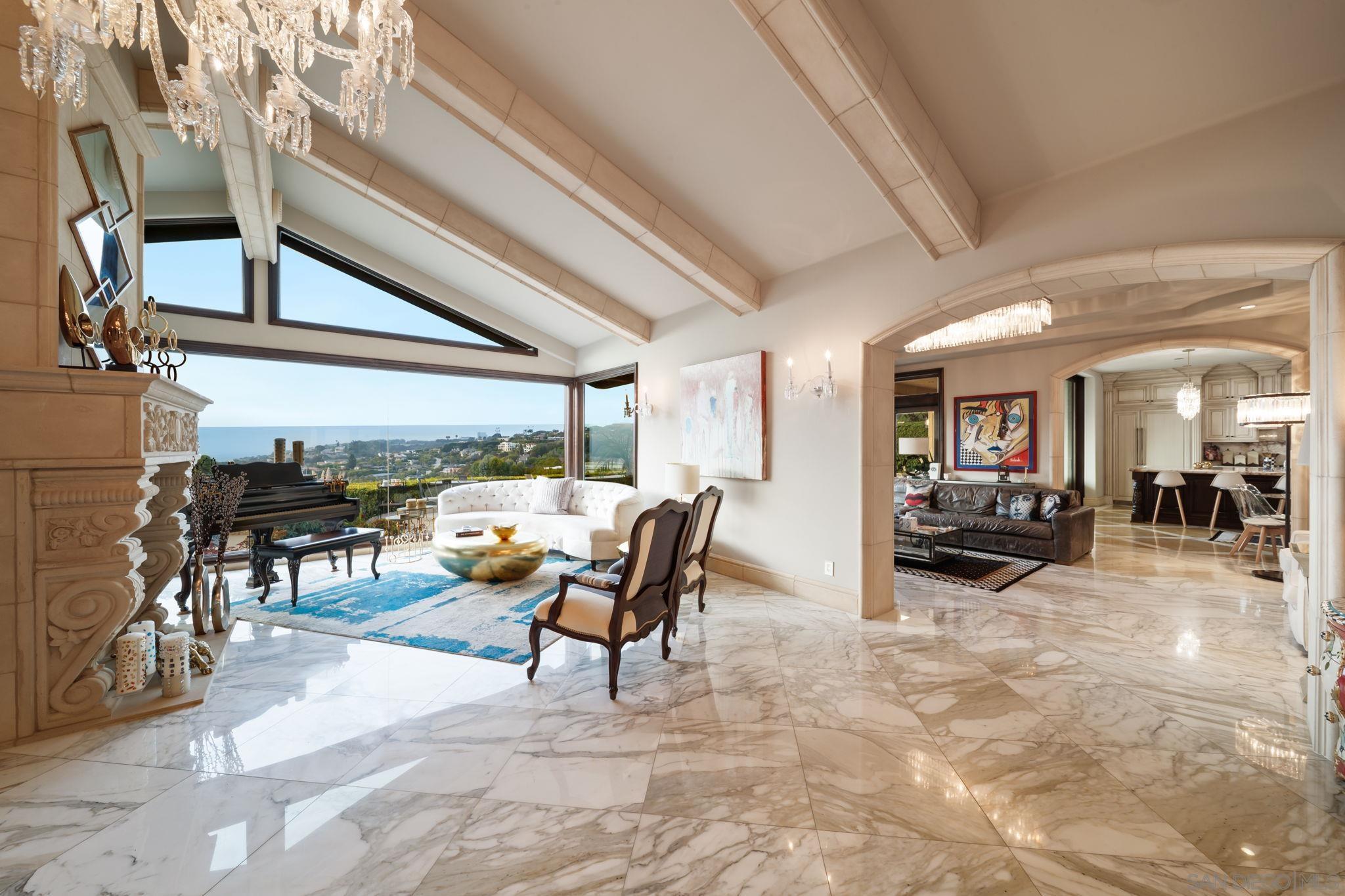 Detail Gallery Image 53 of 67 For 7853  via Capri, La Jolla,  CA 92037 - 6 Beds | 6 Baths