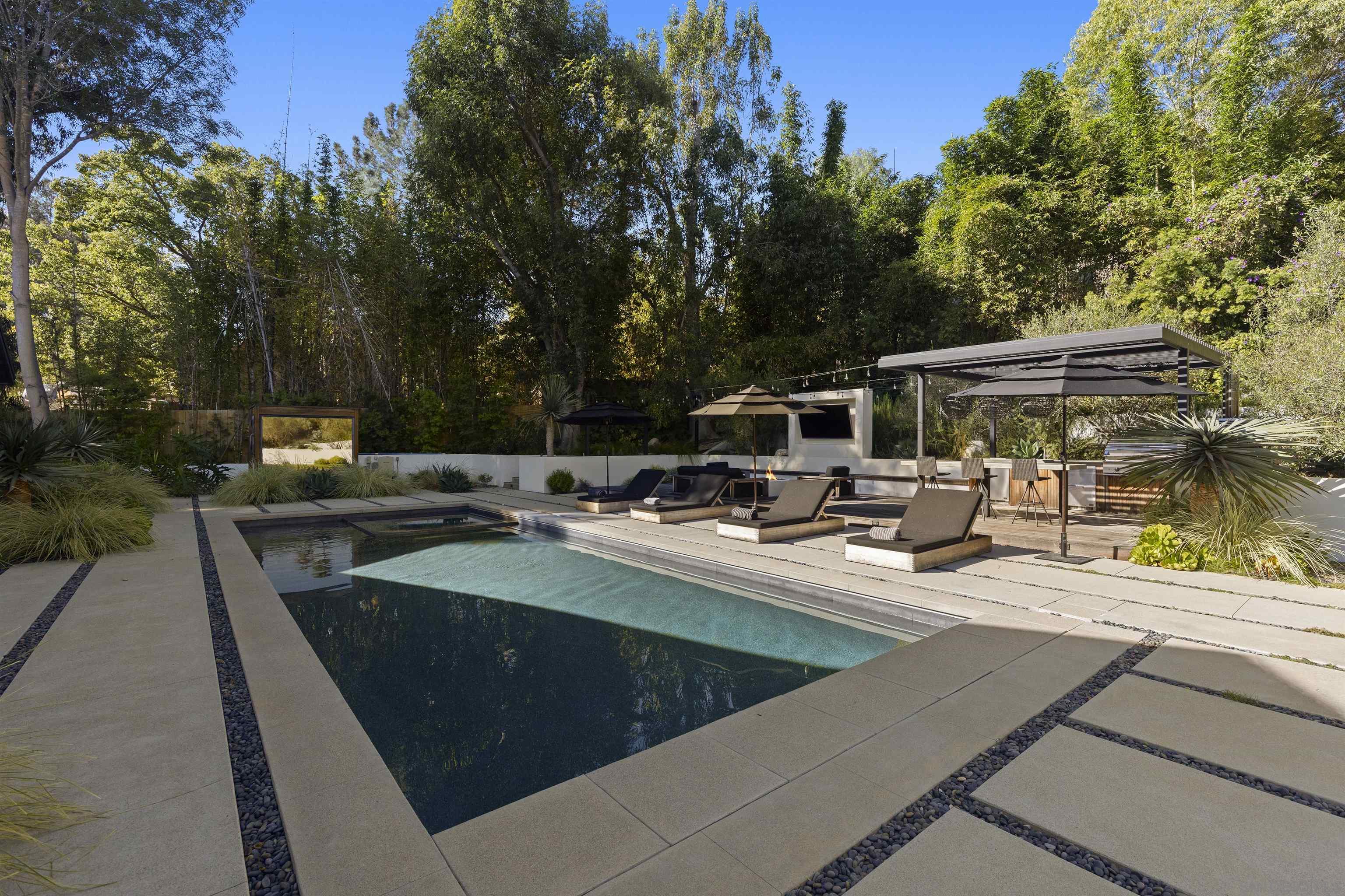 Detail Gallery Image 28 of 42 For 4874  Sun Valley Rd, Del Mar,  CA 92014 - 4 Beds | 4/1 Baths