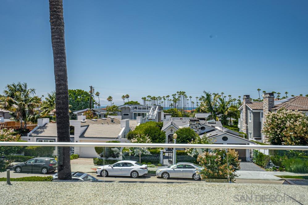 Detail Gallery Image 2 of 45 For 7967  Paseo Del Ocaso, La Jolla,  CA 92037 - 3 Beds | 2/1 Baths