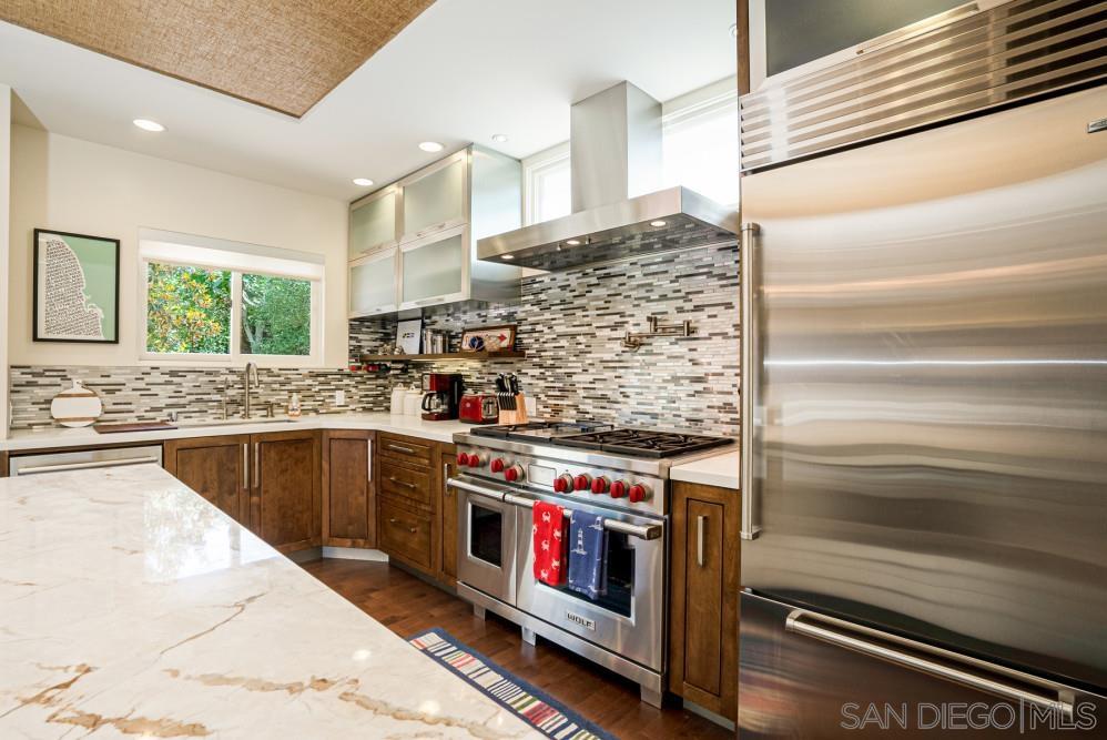 Detail Gallery Image 20 of 45 For 7967  Paseo Del Ocaso, La Jolla,  CA 92037 - 3 Beds | 2/1 Baths