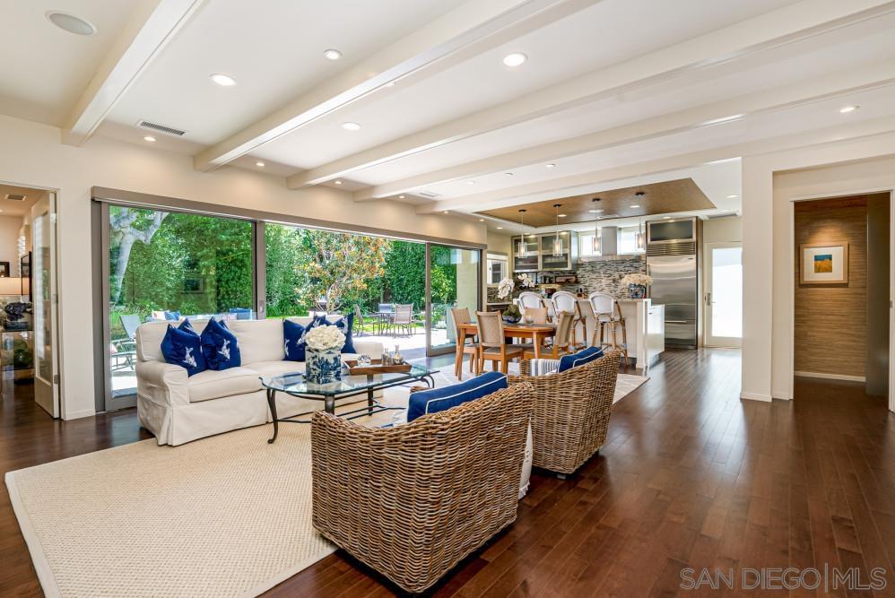 Detail Gallery Image 23 of 45 For 7967  Paseo Del Ocaso, La Jolla,  CA 92037 - 3 Beds | 2/1 Baths