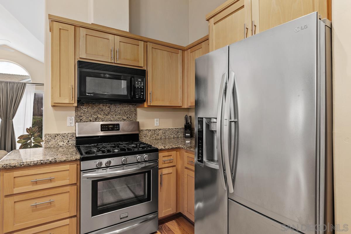 Detail Gallery Image 6 of 25 For 3691  Gracia Paseo, Spring Valley,  CA 91977 - 3 Beds | 2 Baths