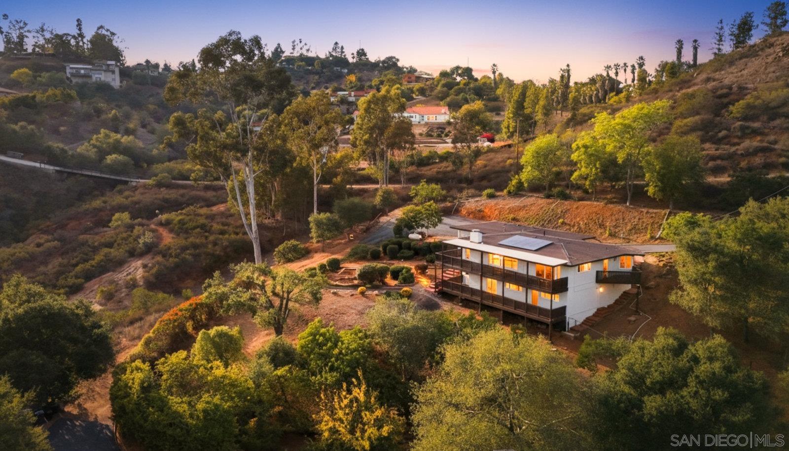 Front Image Thumbnail for SD250044006