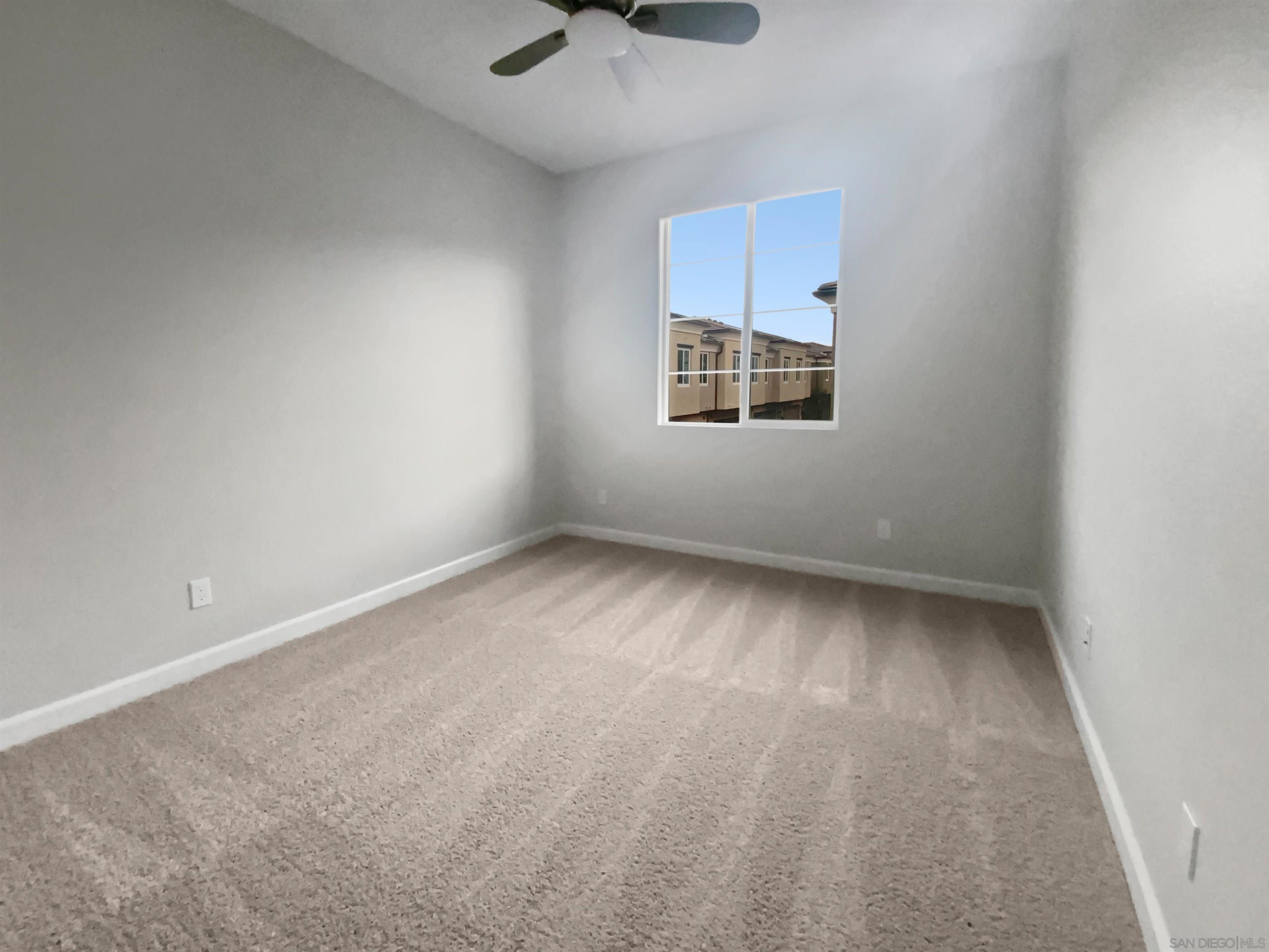 Detail Gallery Image 17 of 21 For 1206  Sunrise Vw  #102,  San Marcos,  CA 92078 - 3 Beds | 2/1 Baths