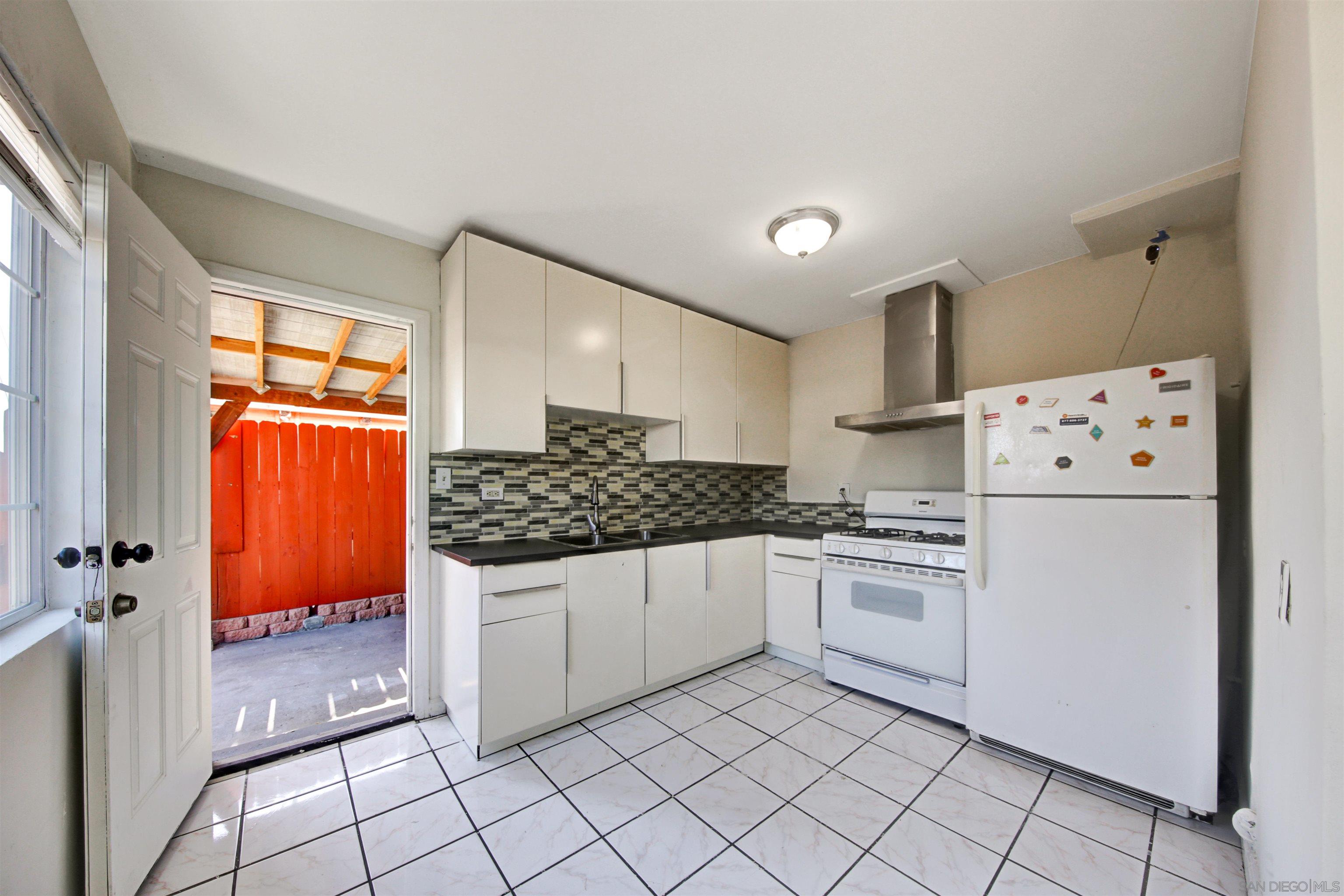 Detail Gallery Image 26 of 42 For 4221-23  Dwight St., San Diego,  CA 92105 - – Beds | – Baths