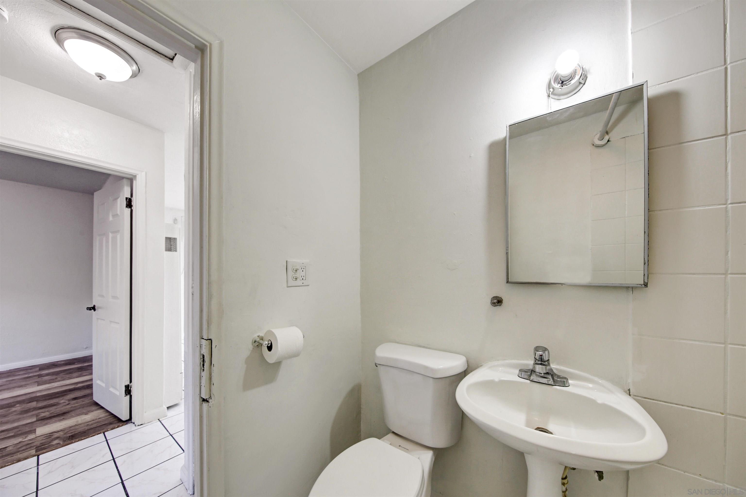 Detail Gallery Image 31 of 42 For 4221-23  Dwight St., San Diego,  CA 92105 - – Beds | – Baths