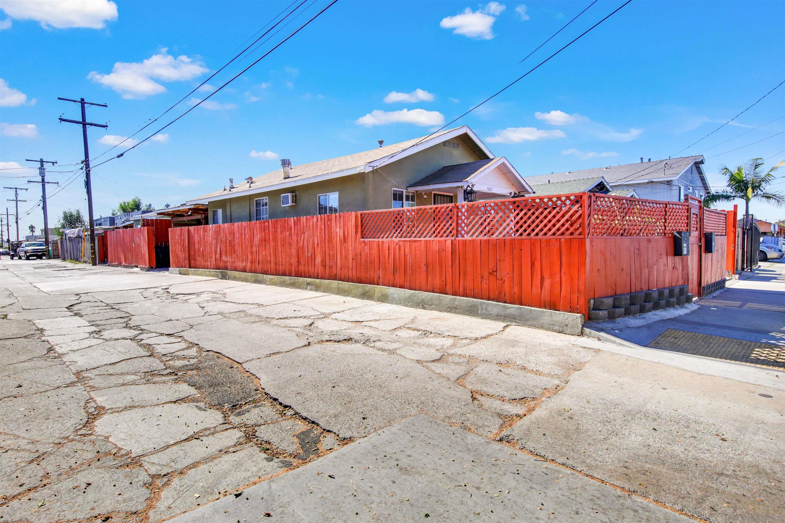 Detail Gallery Image 5 of 42 For 4221-23  Dwight St., San Diego,  CA 92105 - – Beds | – Baths