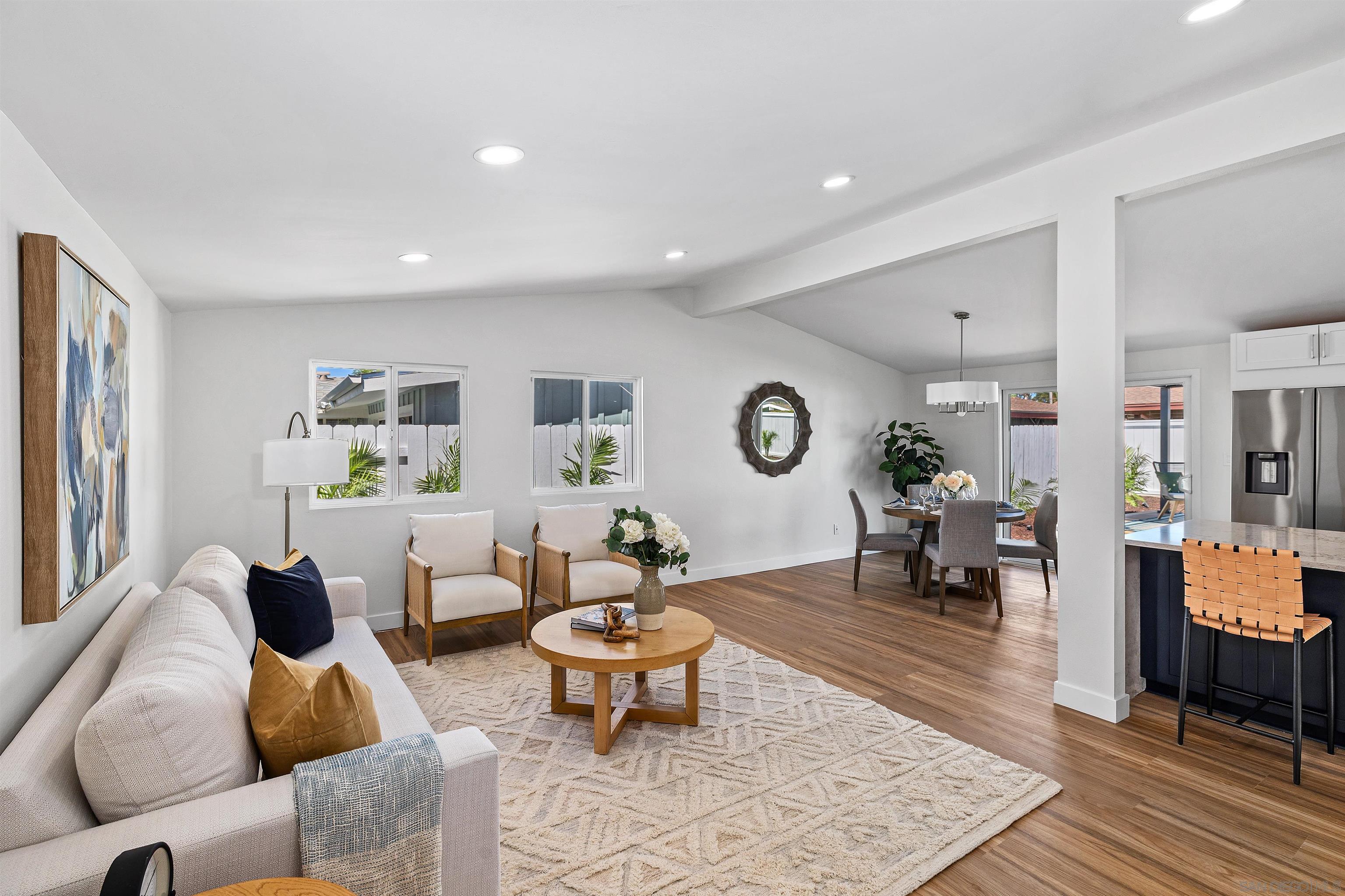 Detail Gallery Image 2 of 43 For 5284  Winthrop St, San Diego,  CA 92117 - 3 Beds | 2 Baths