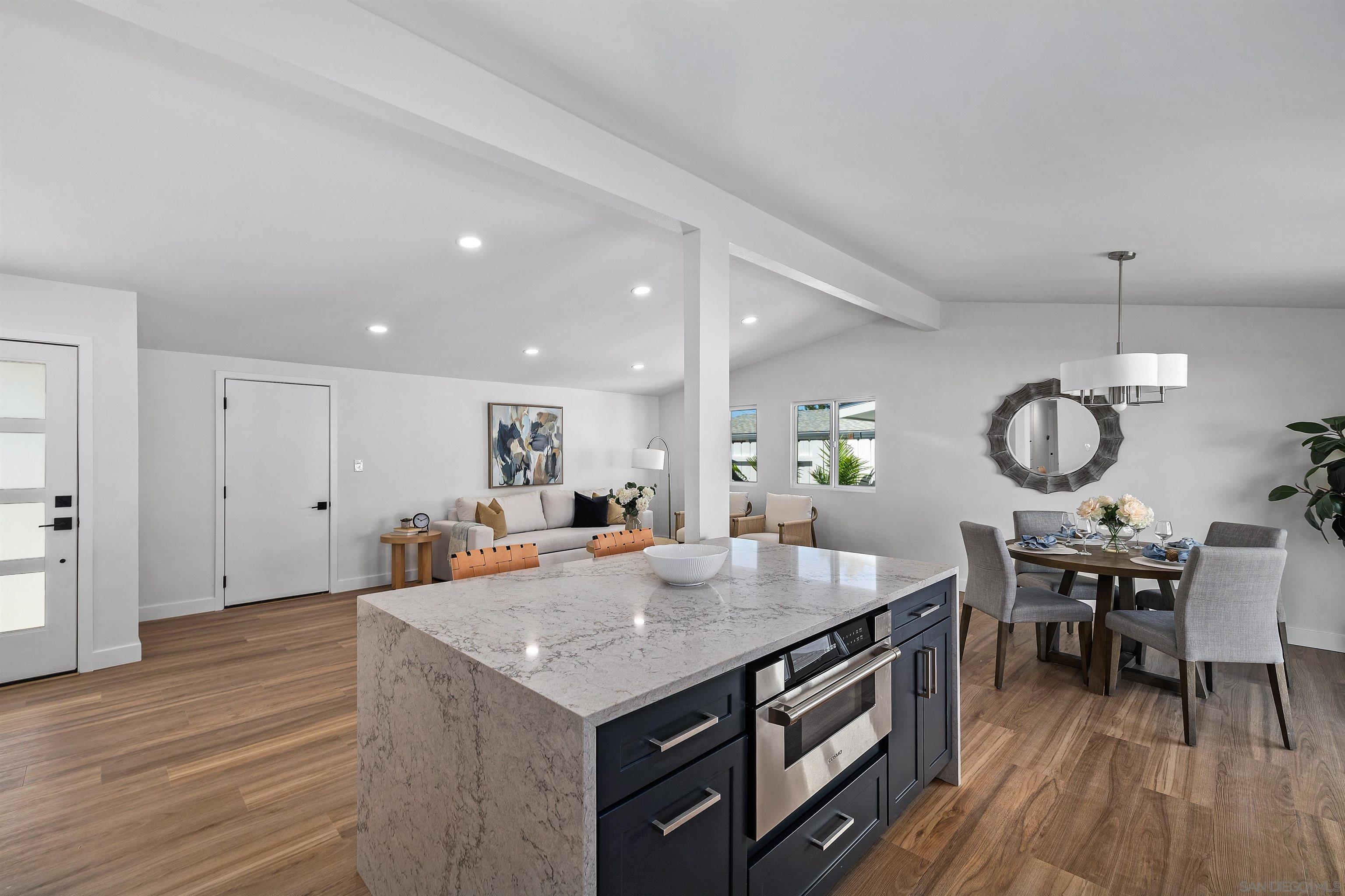 Detail Gallery Image 14 of 43 For 5284  Winthrop St, San Diego,  CA 92117 - 3 Beds | 2 Baths