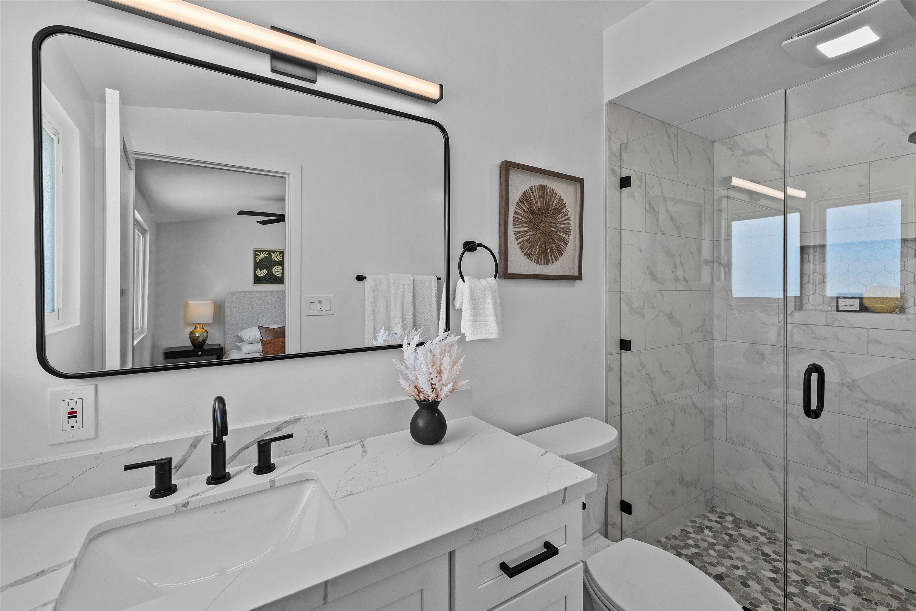 Detail Gallery Image 9 of 43 For 5284  Winthrop St, San Diego,  CA 92117 - 3 Beds | 2 Baths